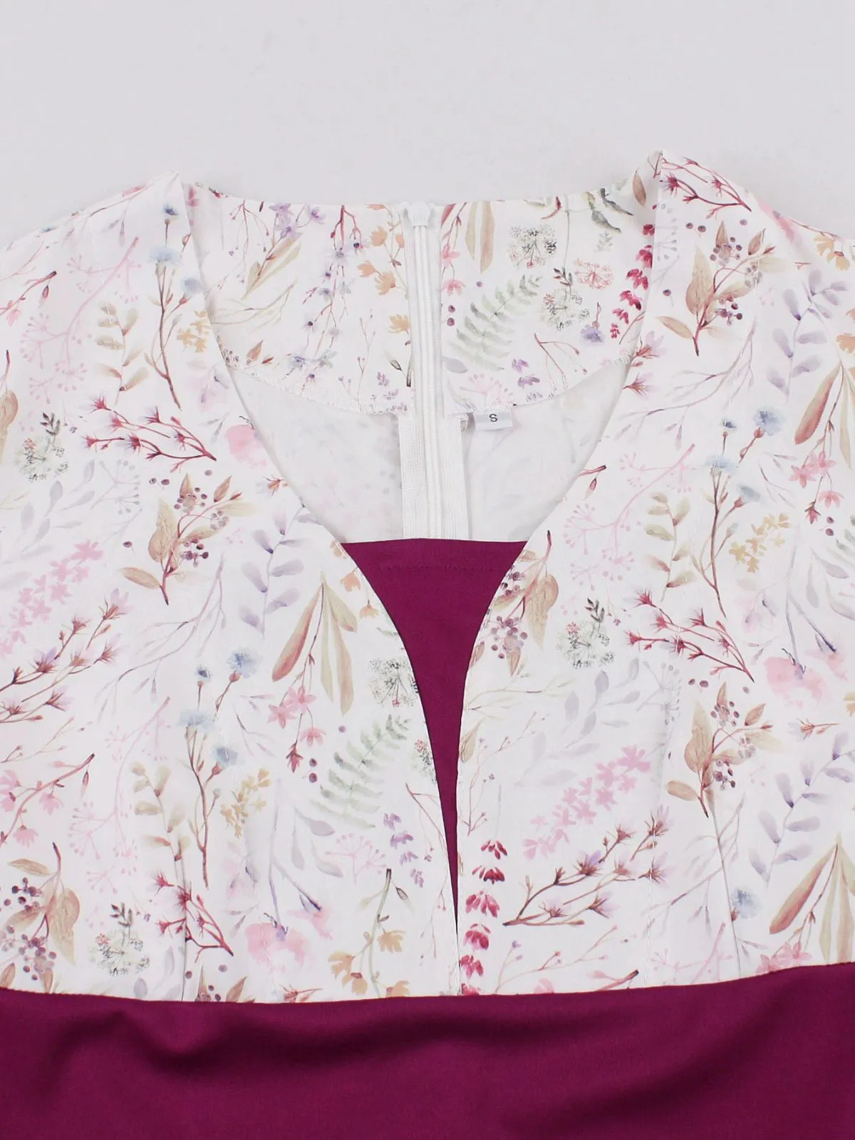 Rose Viole 1950s Sweetheart Bell Sleeves Floral Dress sold by Retro Stage product image thumbnail 3