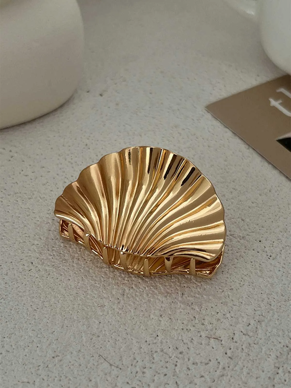 Metallic Alloy Shell Small Hairpin sold by Retro Stage