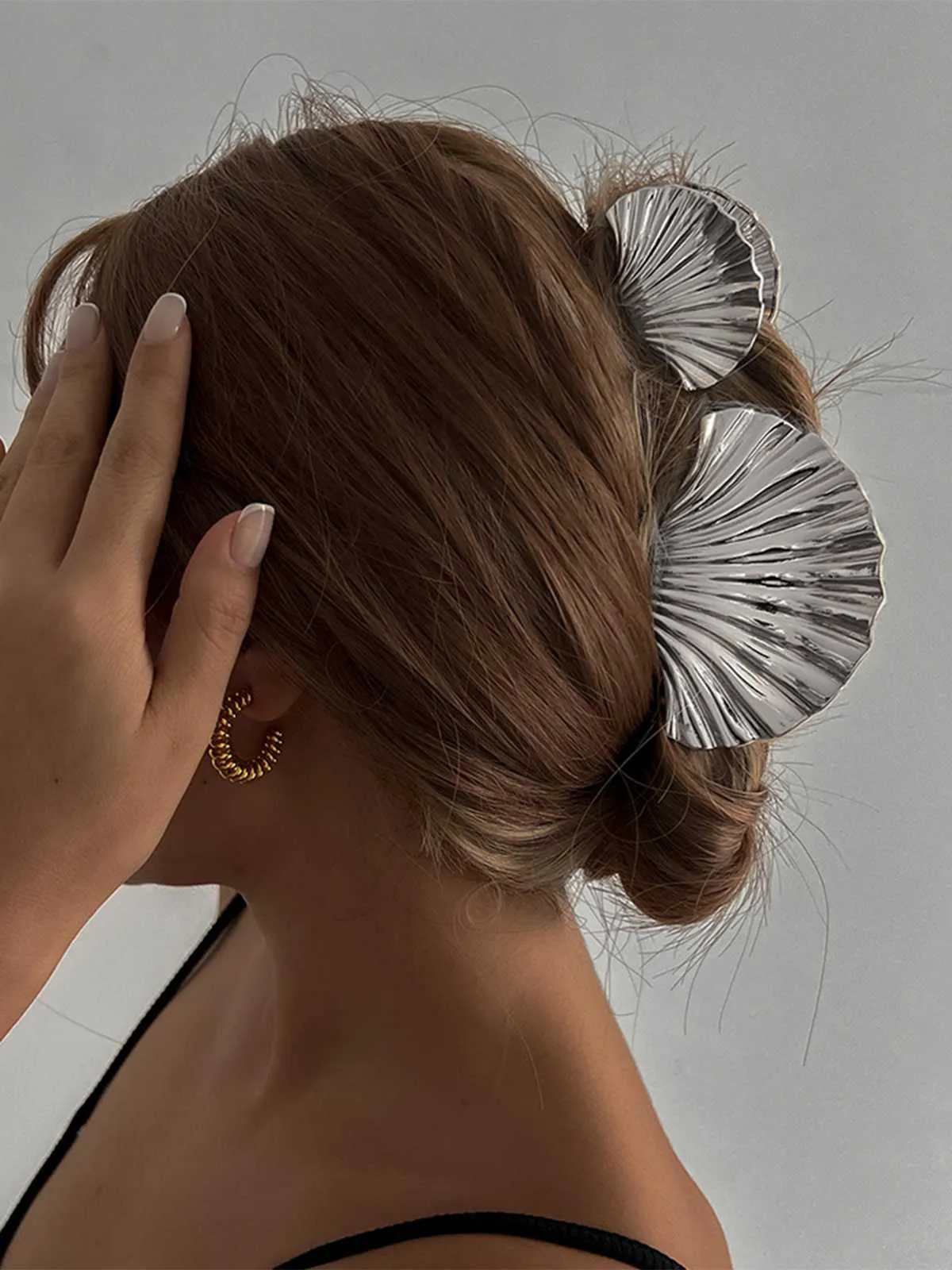 Metallic Alloy Shell Small Hairpin sold by Retro Stage product image thumbnail 5