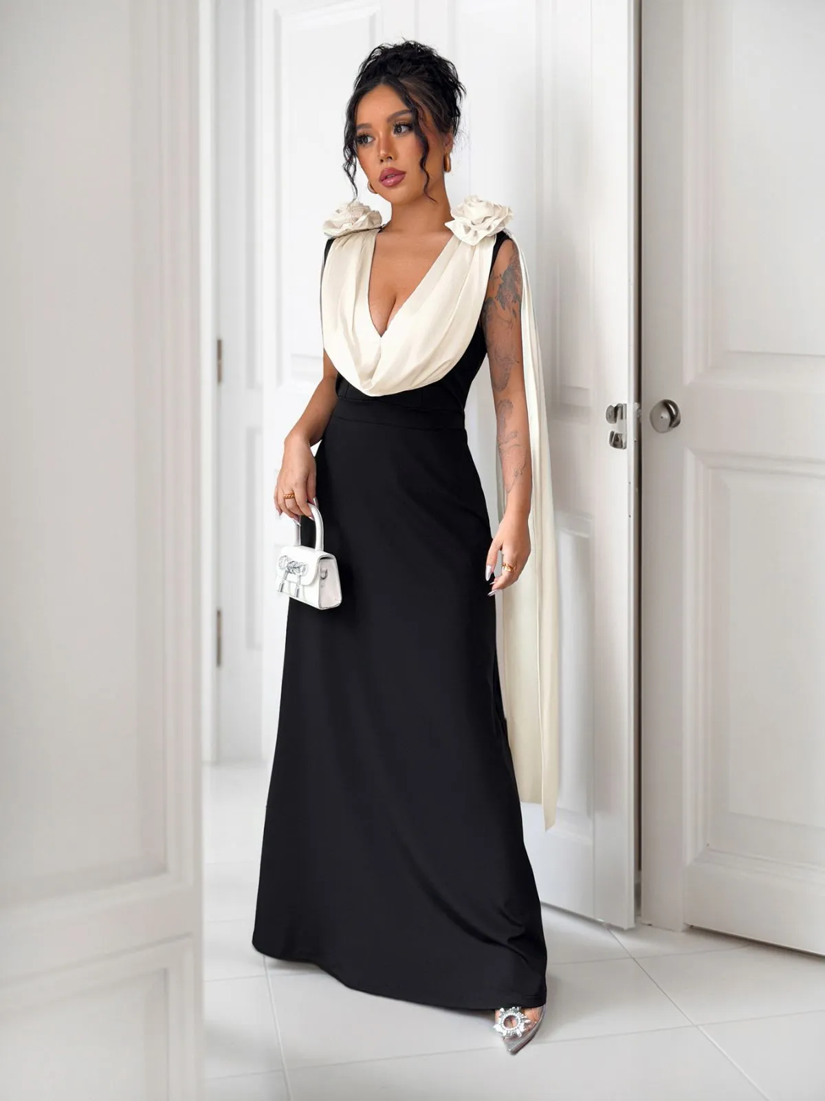 1930s V-Neck Colorblock 3D Roses Cape Dress sold by Retro Stage product image thumbnail 4