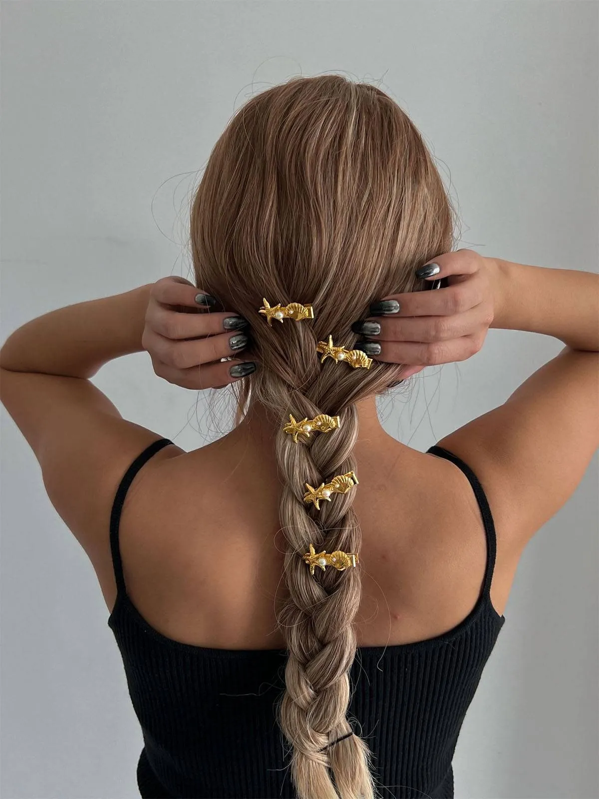 3D Starfish Seashell Pearl Hair Clip sold by Retro Stage product image thumbnail 5