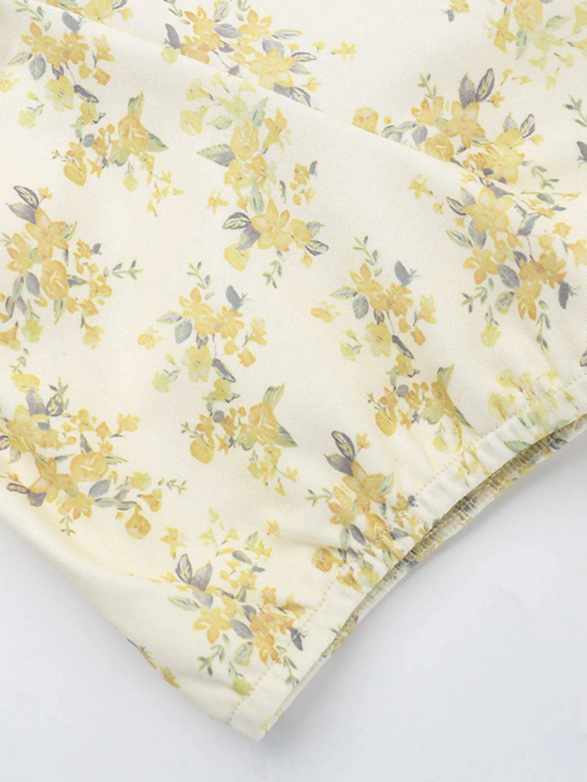 Yellow 1960s Floral Puff Sleeves V-Neck Dress sold by Retro Stage product image thumbnail 5