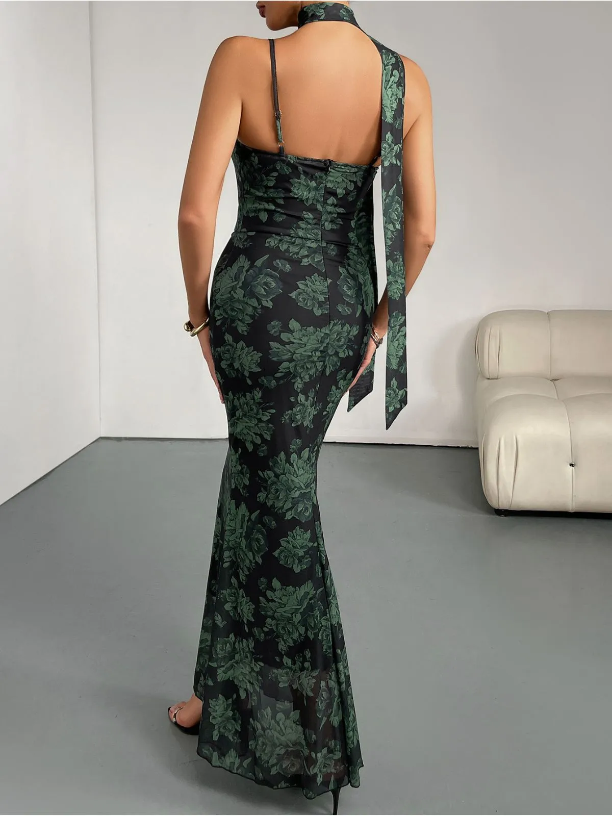 Green 1930s Floral Suspender Fishtail Dress sold by Retro Stage product image thumbnail 4