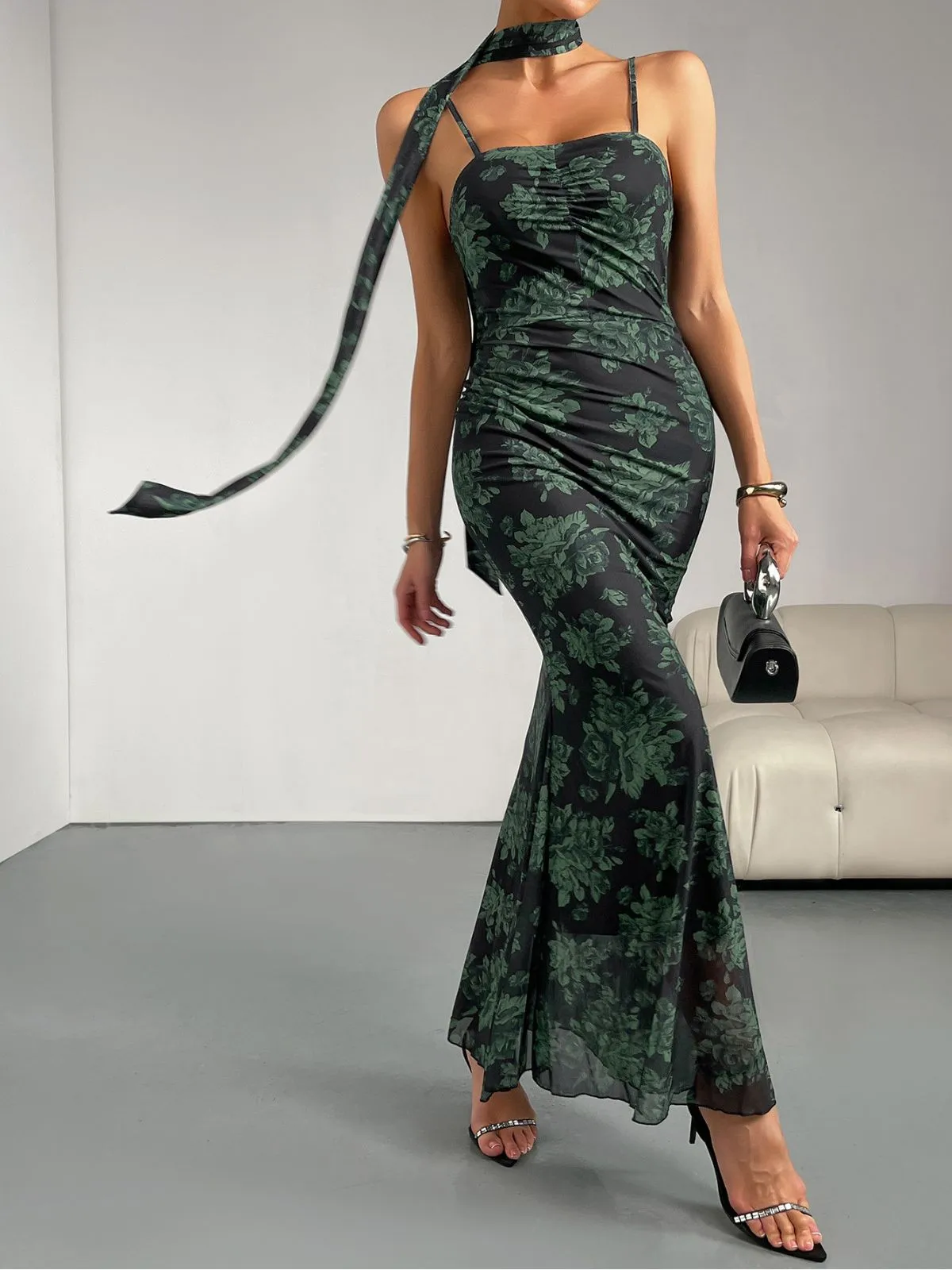 Green 1930s Floral Suspender Fishtail Dress sold by Retro Stage product image thumbnail 3