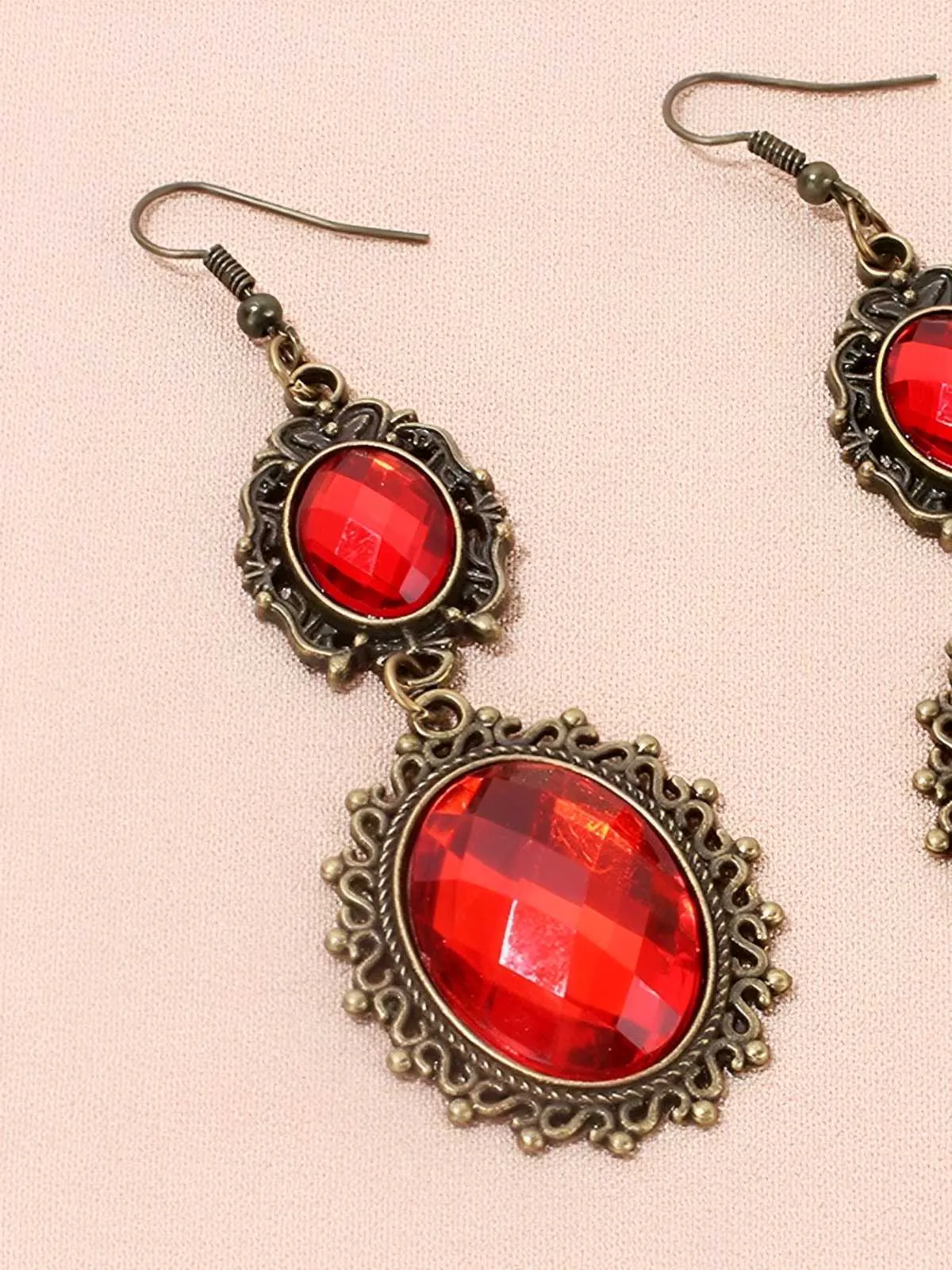 Vintage Lace Crystal Gothic Jewelry Set sold by Retro Stage product image thumbnail 3