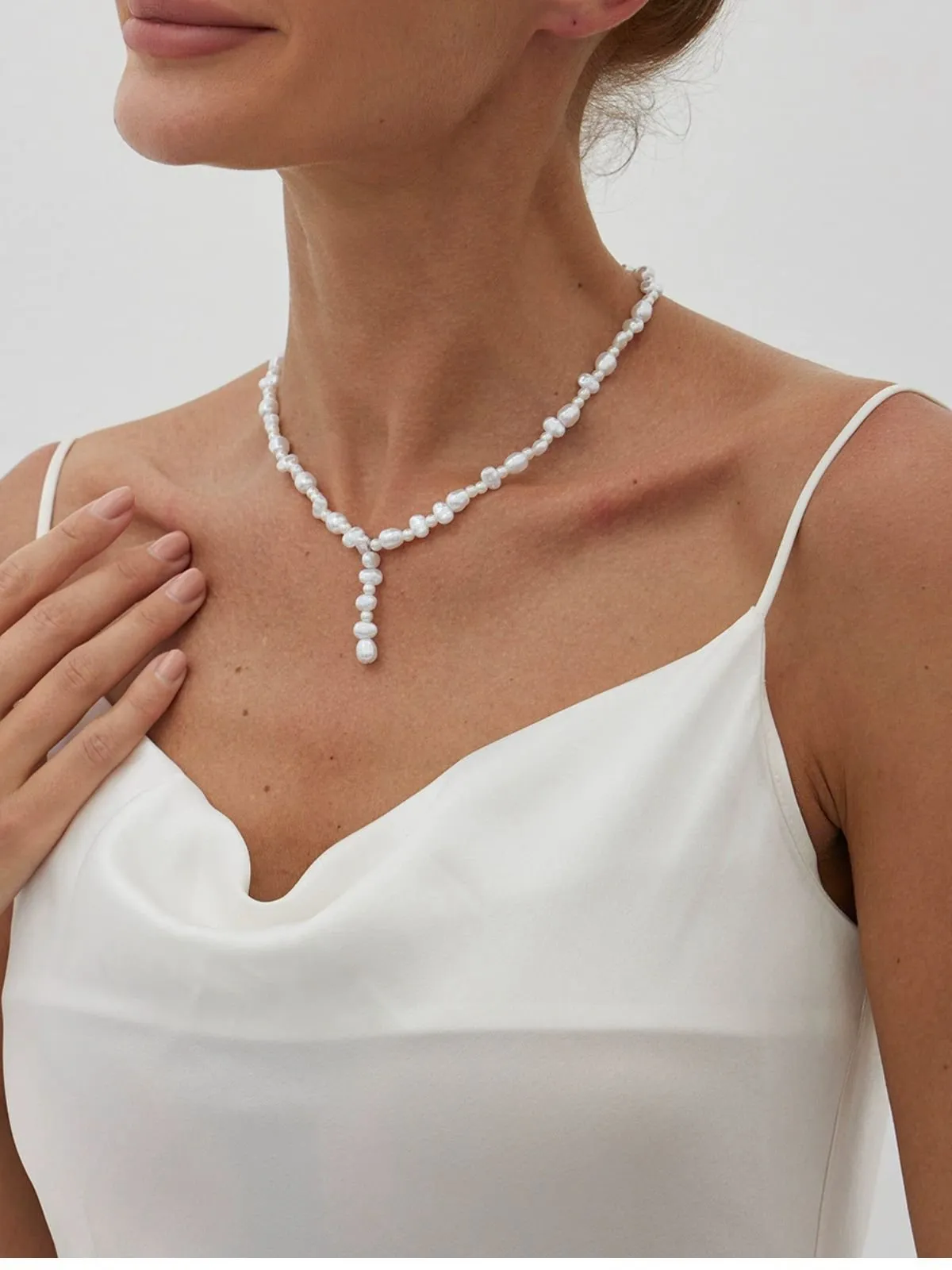 White Pearl Pendant Necklace sold by Retro Stage product image thumbnail 3