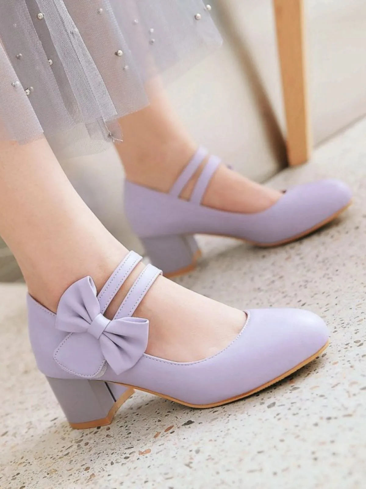 Vintage Bow Round Toe Cone Heel Shoes sold by Retro Stage product image thumbnail 5