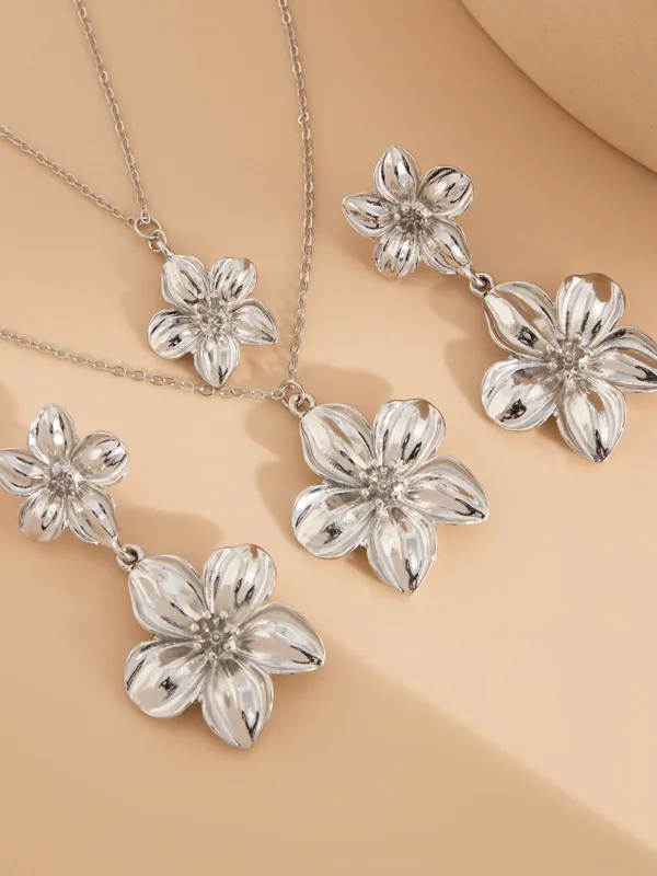 Floral Double Clavicle Necklace & Earrings Set made by Retro Stage
