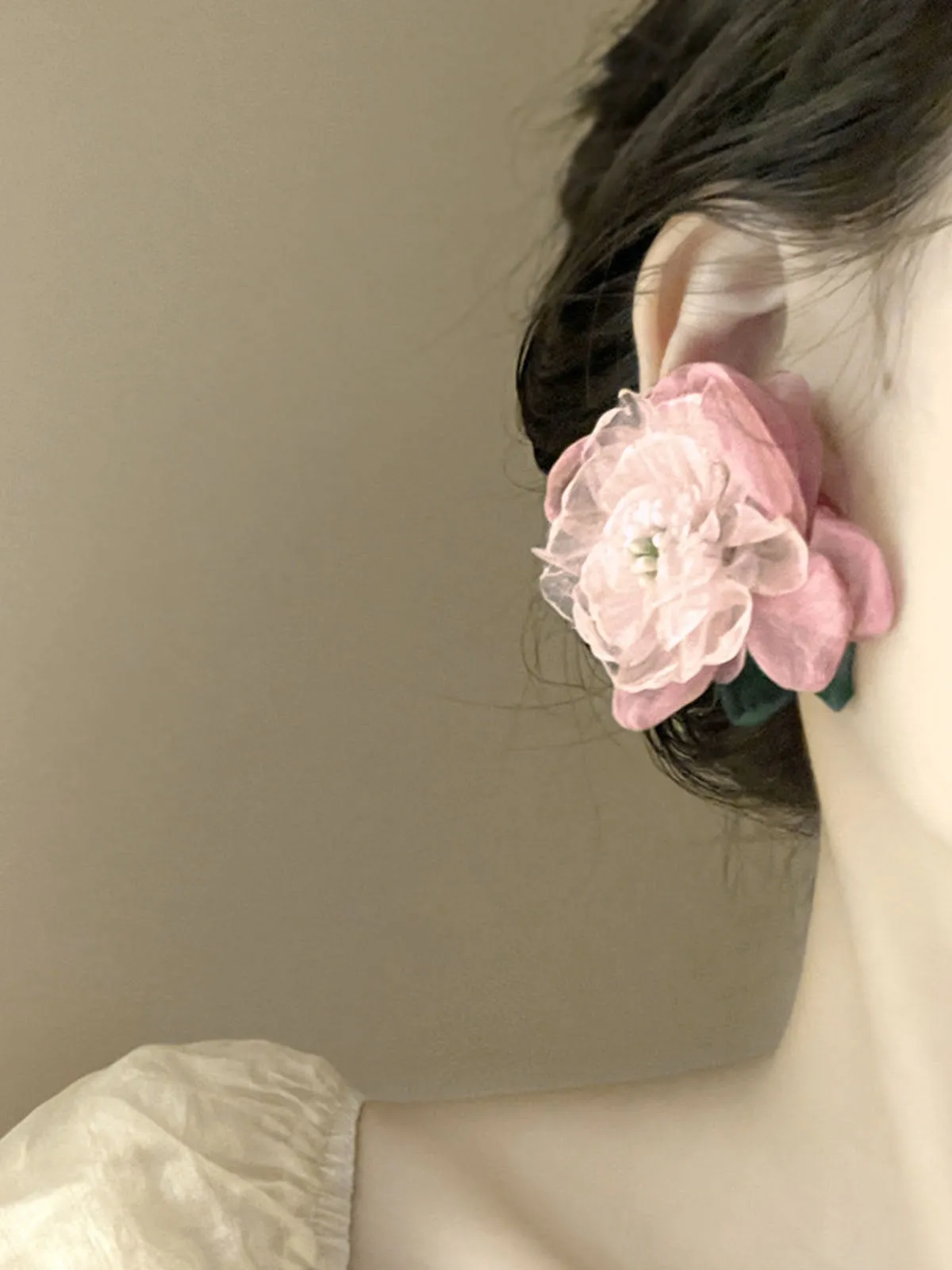Pink Vintage 3D-Floral Earrings sold by Retro Stage product image thumbnail 2