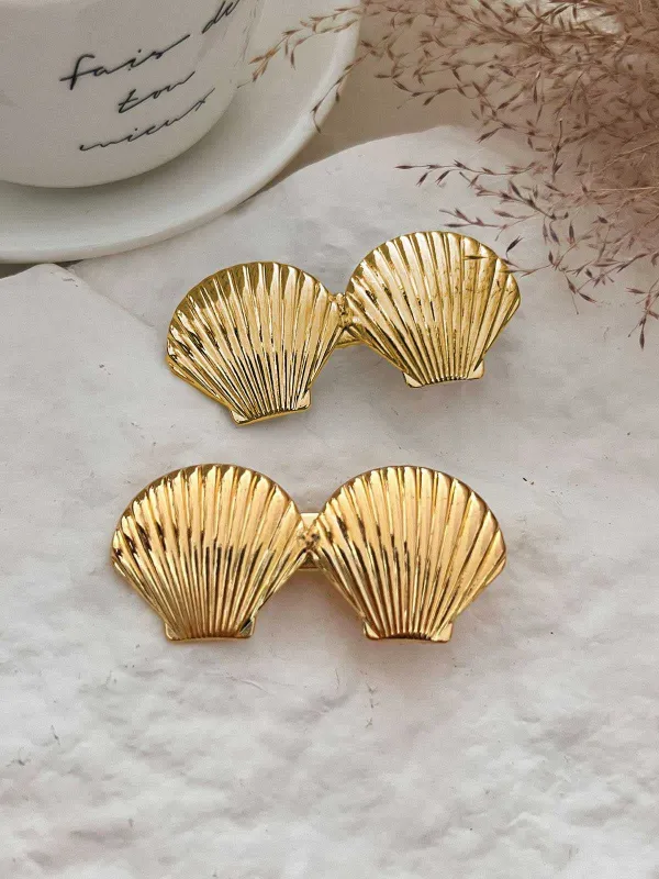 Vintage Double Shell Metal Hairpin sold by Retro Stage