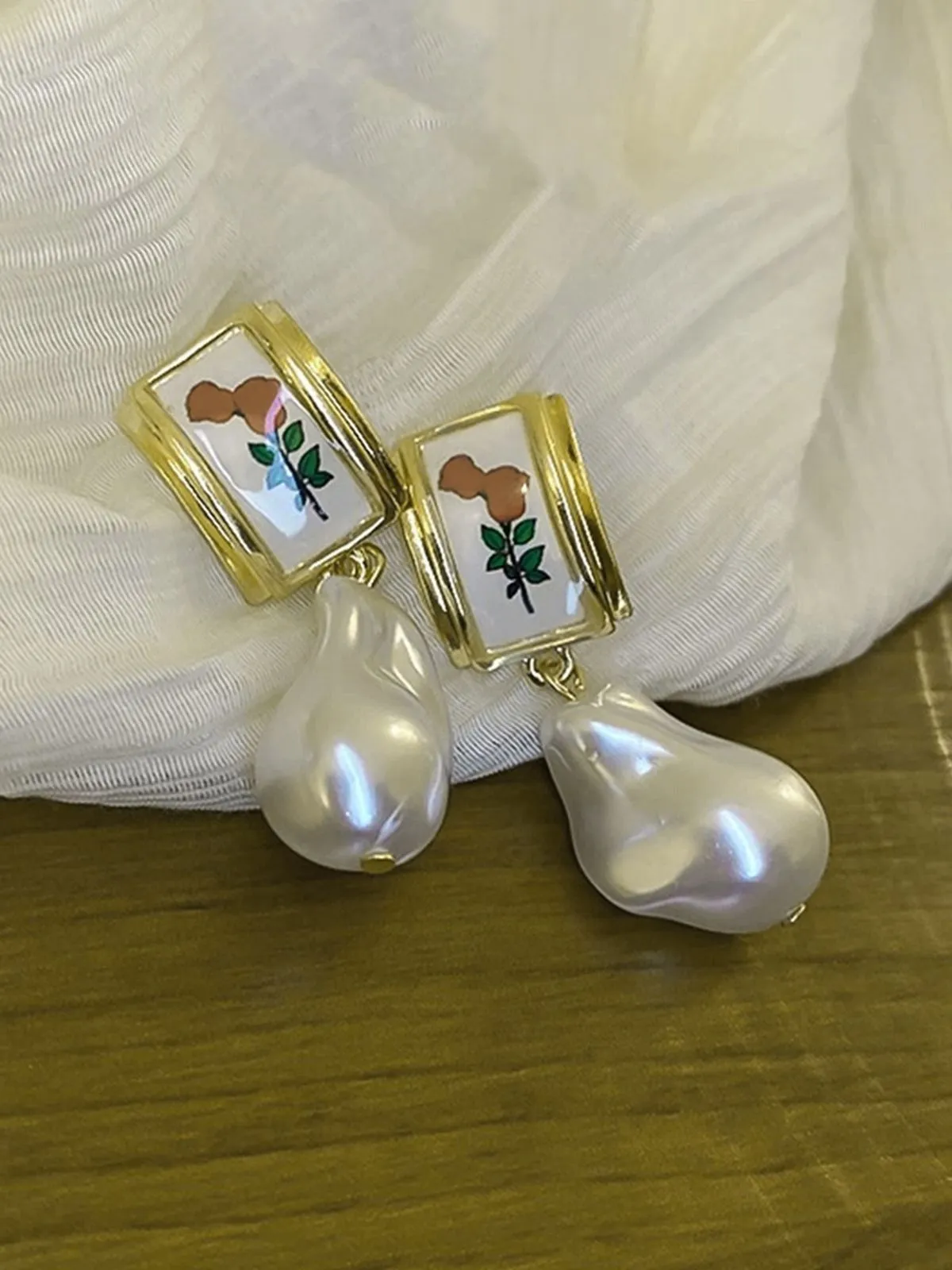 Rose Baroque Pearl Pendant Earrings sold by Retro Stage product image thumbnail 3