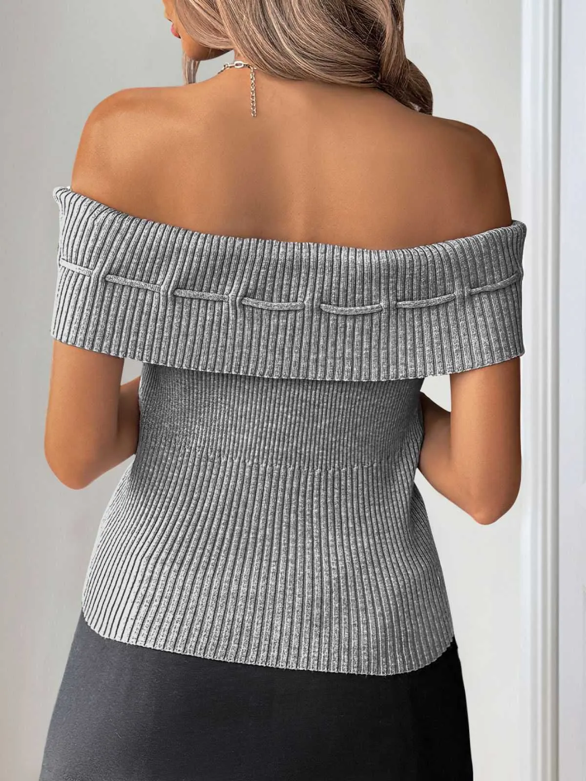 Grey 1950s Off-Shoulder Knitted Top sold by Retro Stage product image thumbnail 3