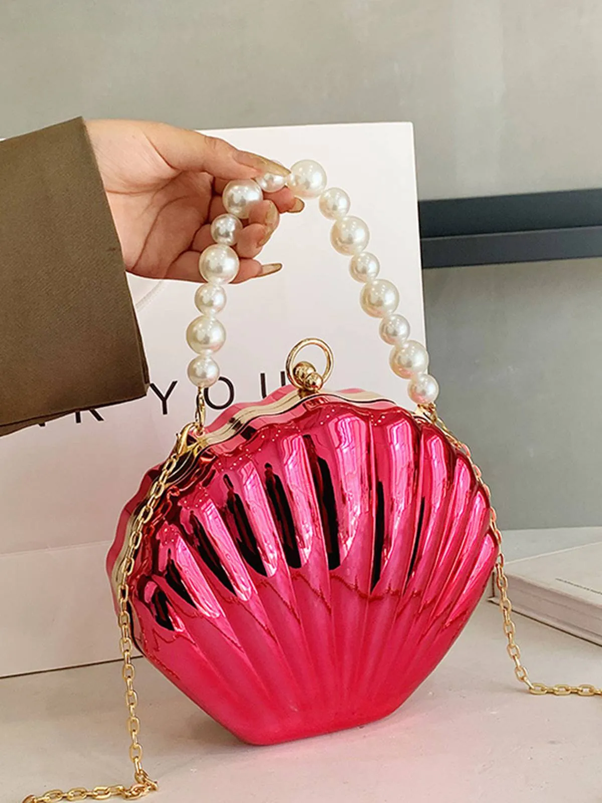 Solid Pearl Metal Shell Bag sold by Retro Stage product image thumbnail 3