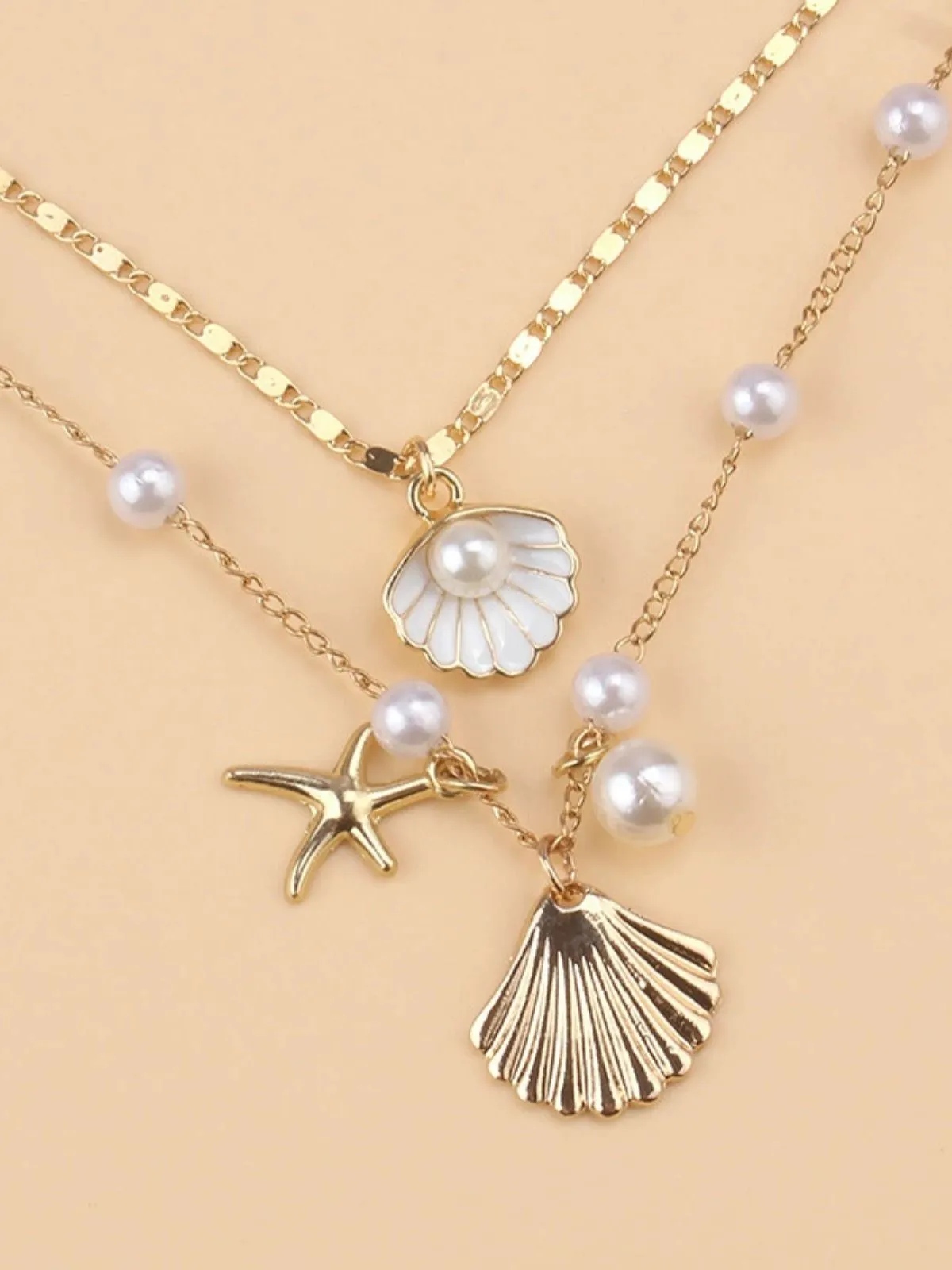 Pentagram Pearl Shell Necklace sold by Retro Stage product image thumbnail 3