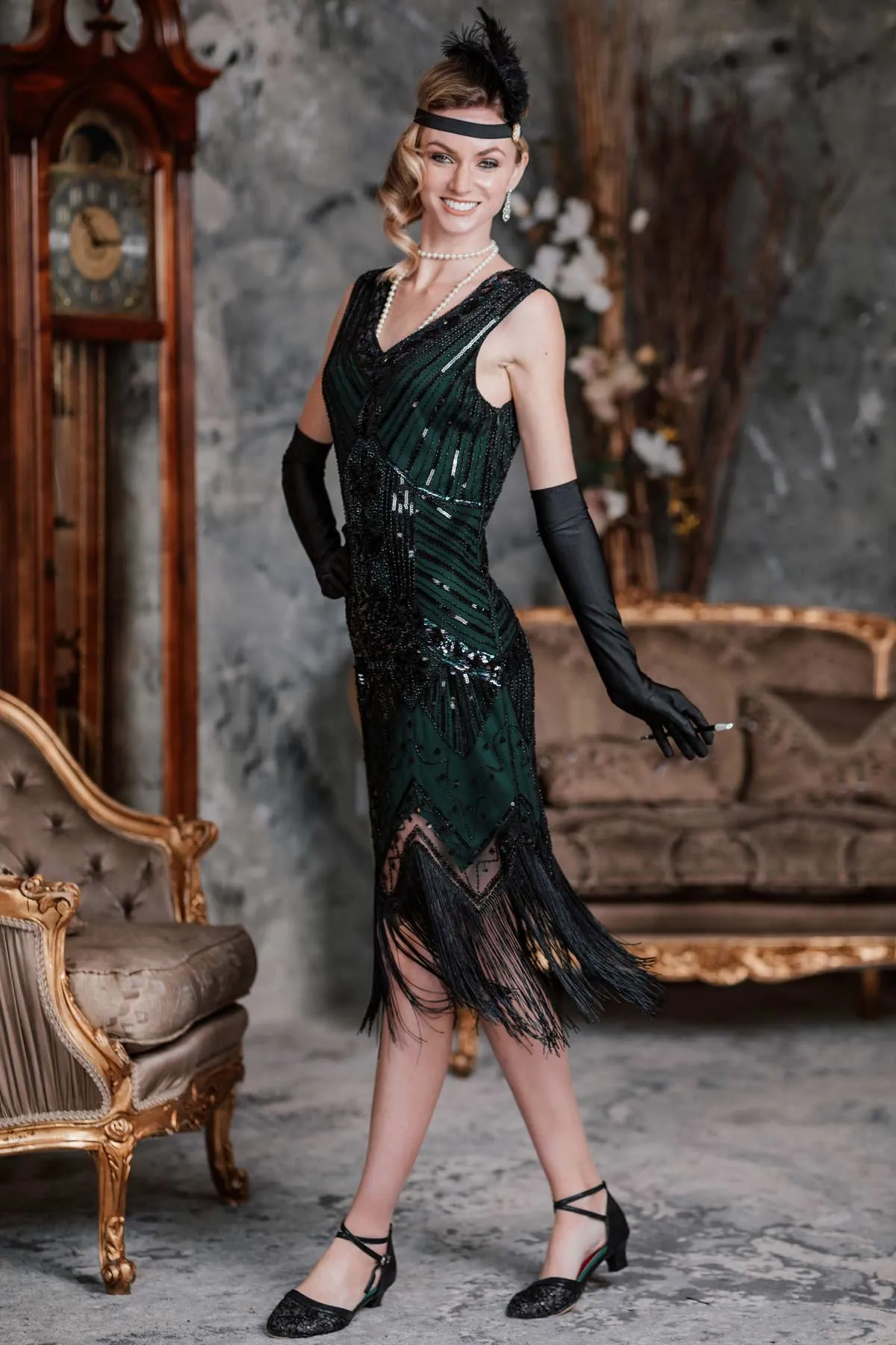 Dark Green 1920s Sequined Flapper Dress sold by Retro Stage product image thumbnail 3