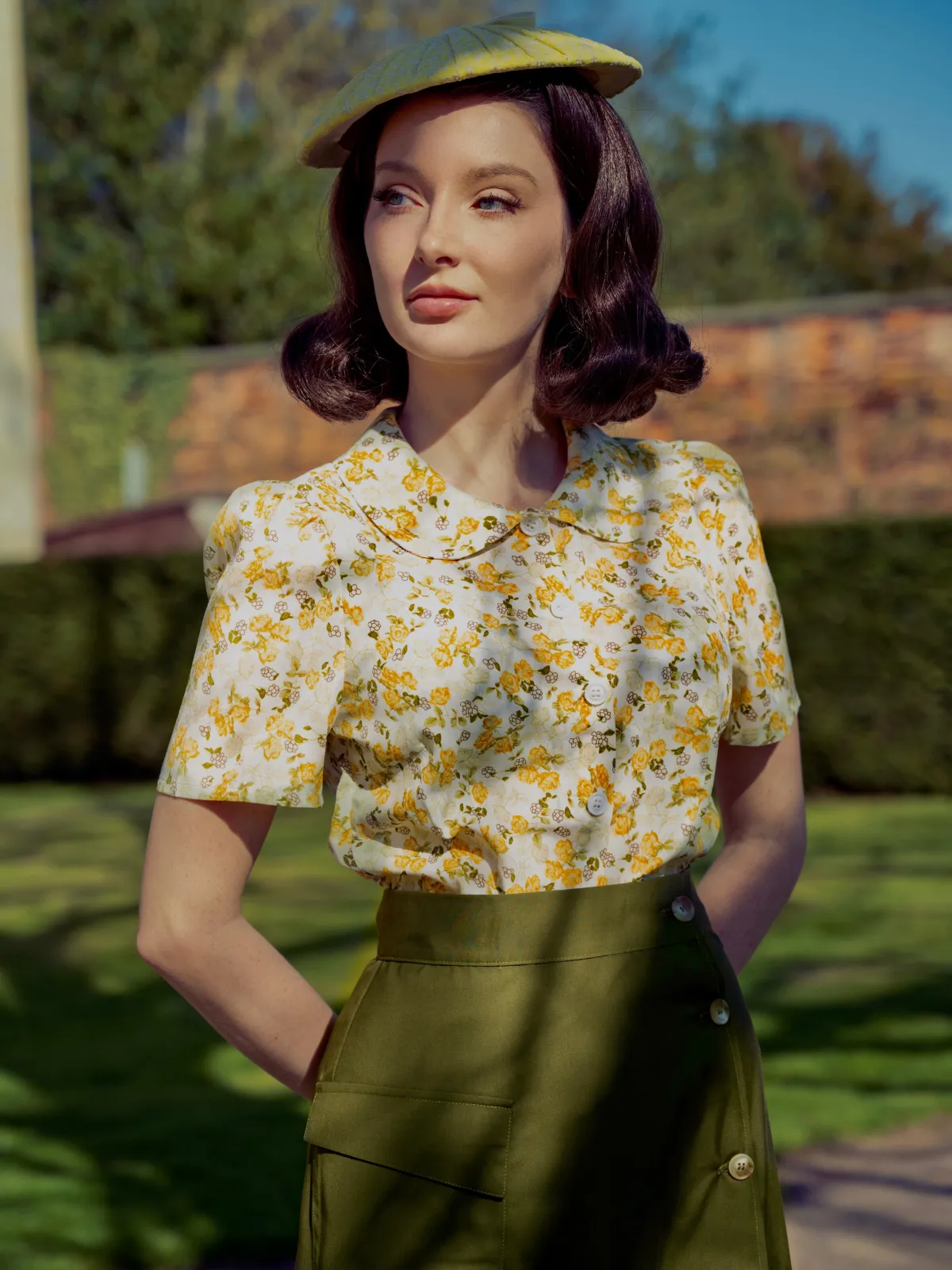 2PCS 1940s Peter Pan Collar Floral Blouse & Slit Skirt sold by Retro Stage product image thumbnail 2