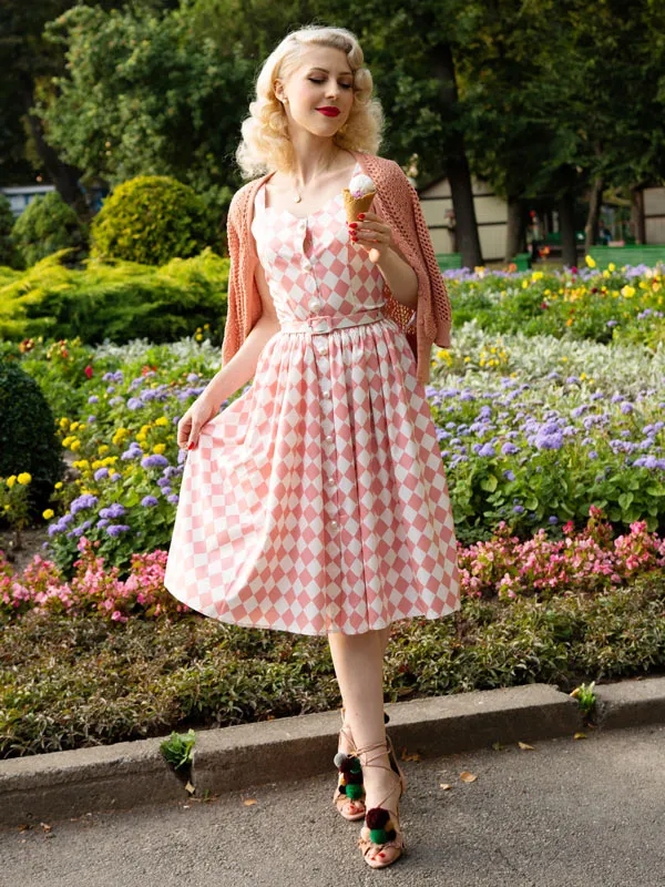 Pink 1950s Diamond Grid Swing Dress sold by Retro Stage product image thumbnail 4