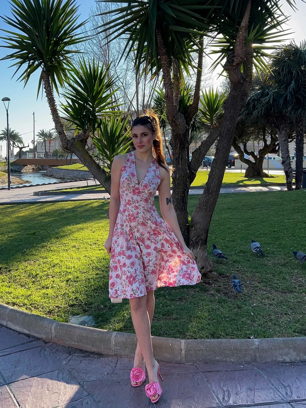 Pink 1950s Floral V-Neck Dress sold by Retro Stage product image thumbnail 2