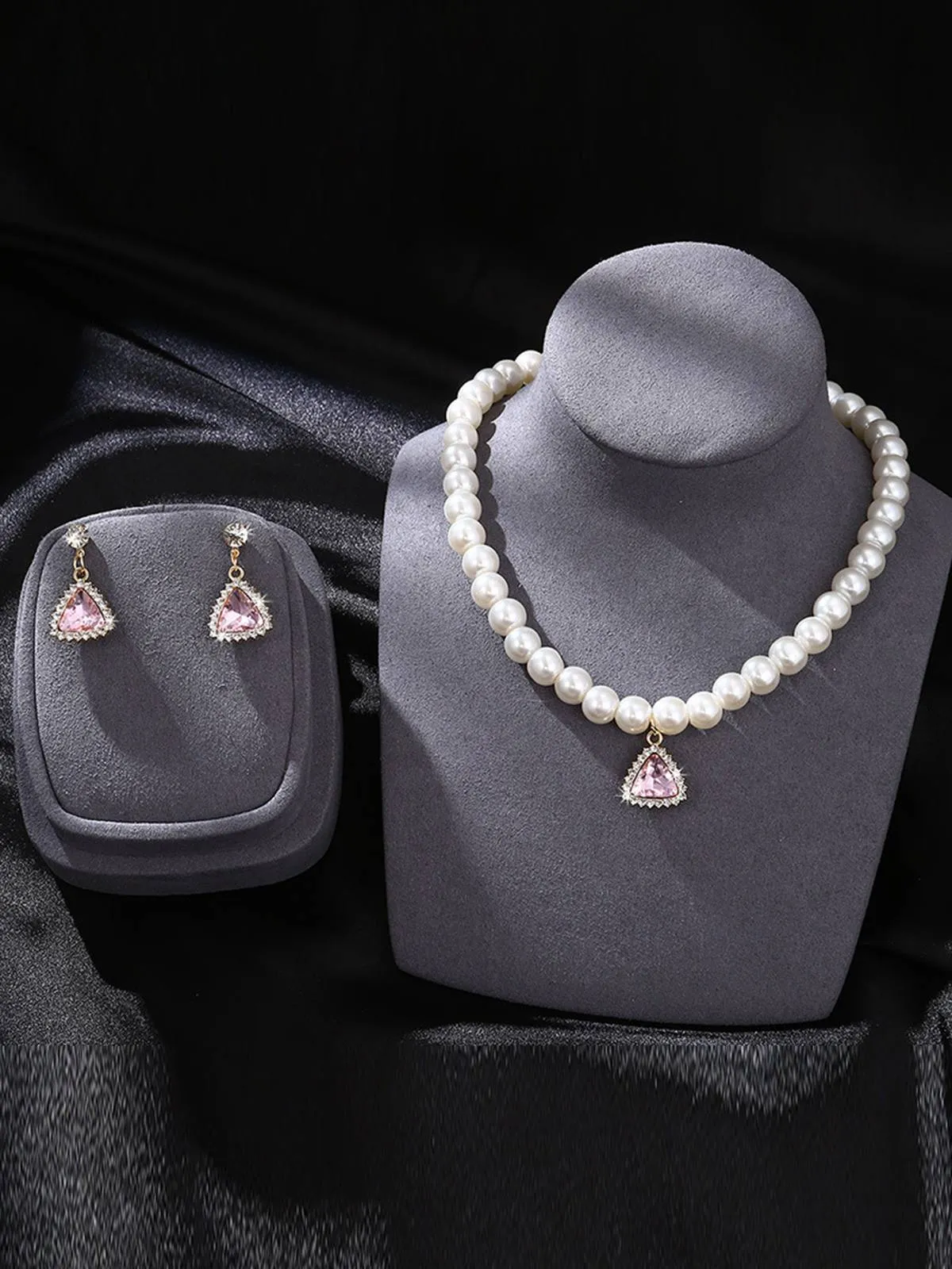 Valentine Imitation Pearl Necklace & Rhinestoned Earrings Set sold by Retro Stage product image thumbnail 3