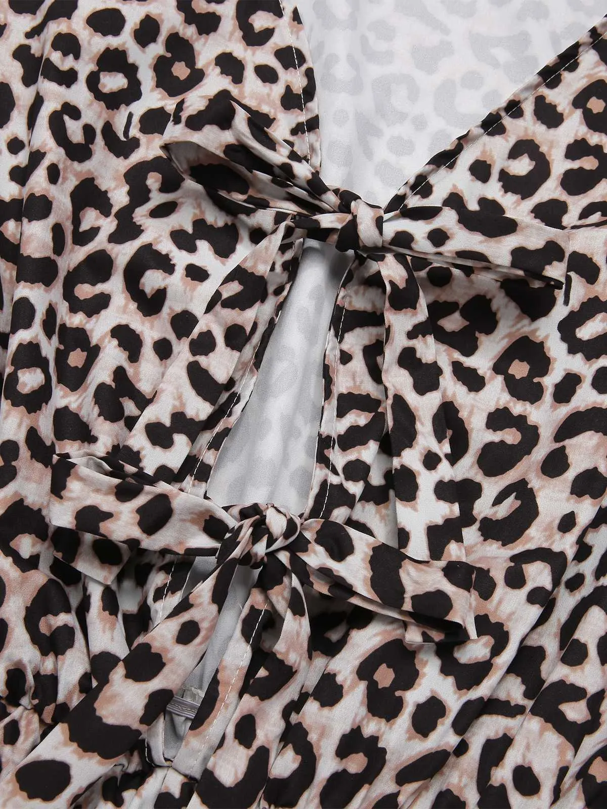 1970s V-Neck Puff Sleeve Leopard Jumpsuit sold by Retro Stage product image thumbnail 3