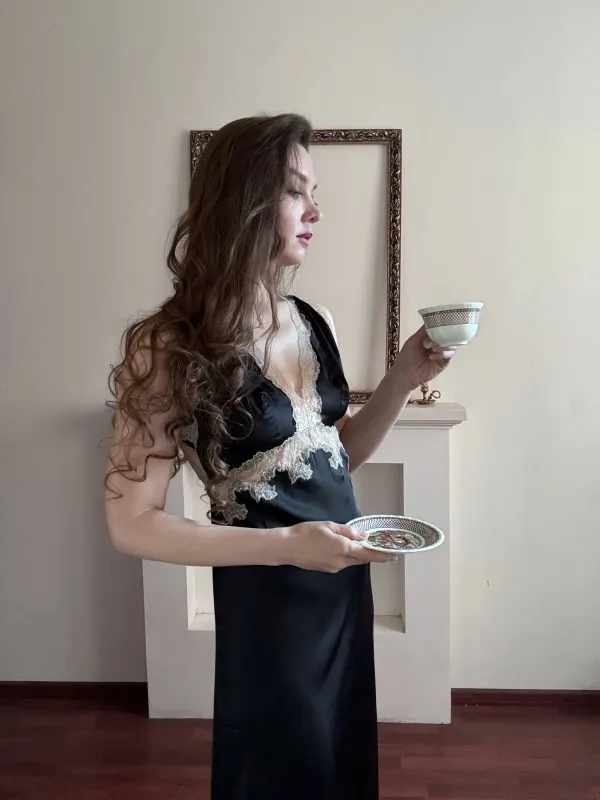 1950s Lace Backless V-Neck Satin Sleepwear made by Retro Stage