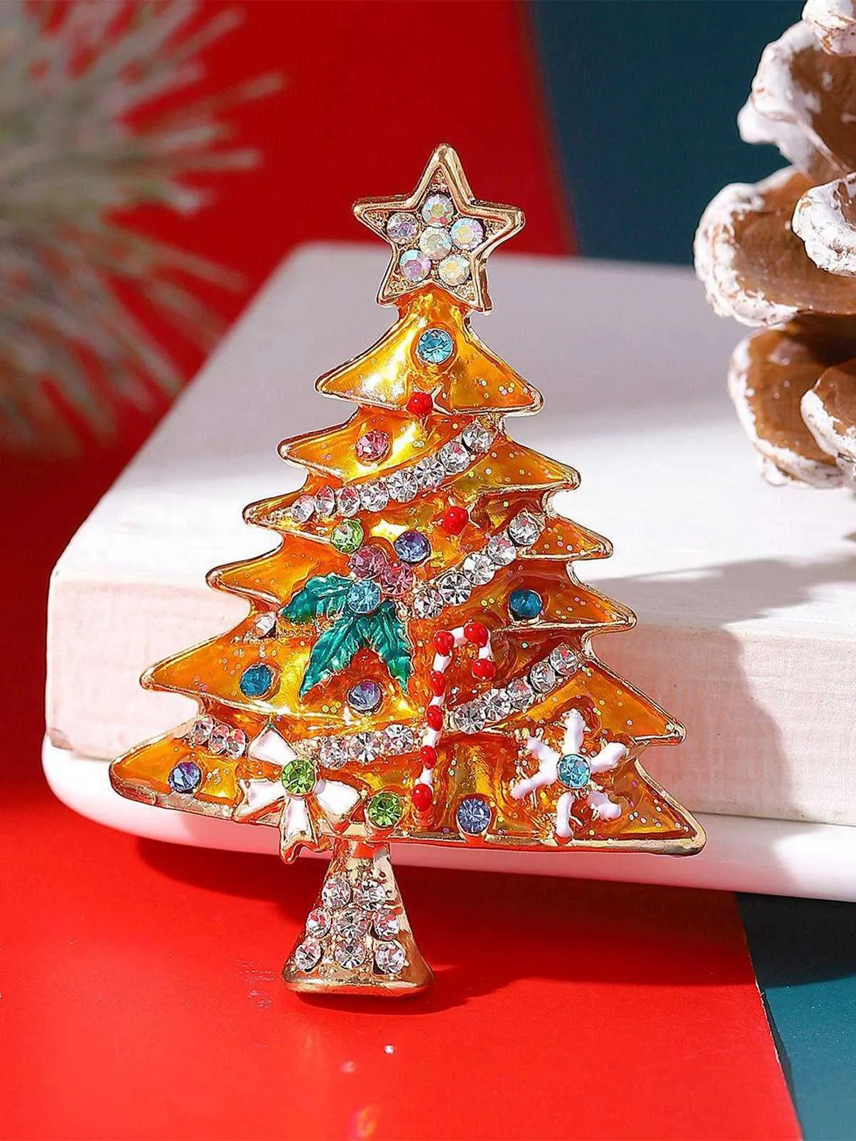 Christmas Tree Star Rhinestones Hairpin sold by Retro Stage product image thumbnail 2