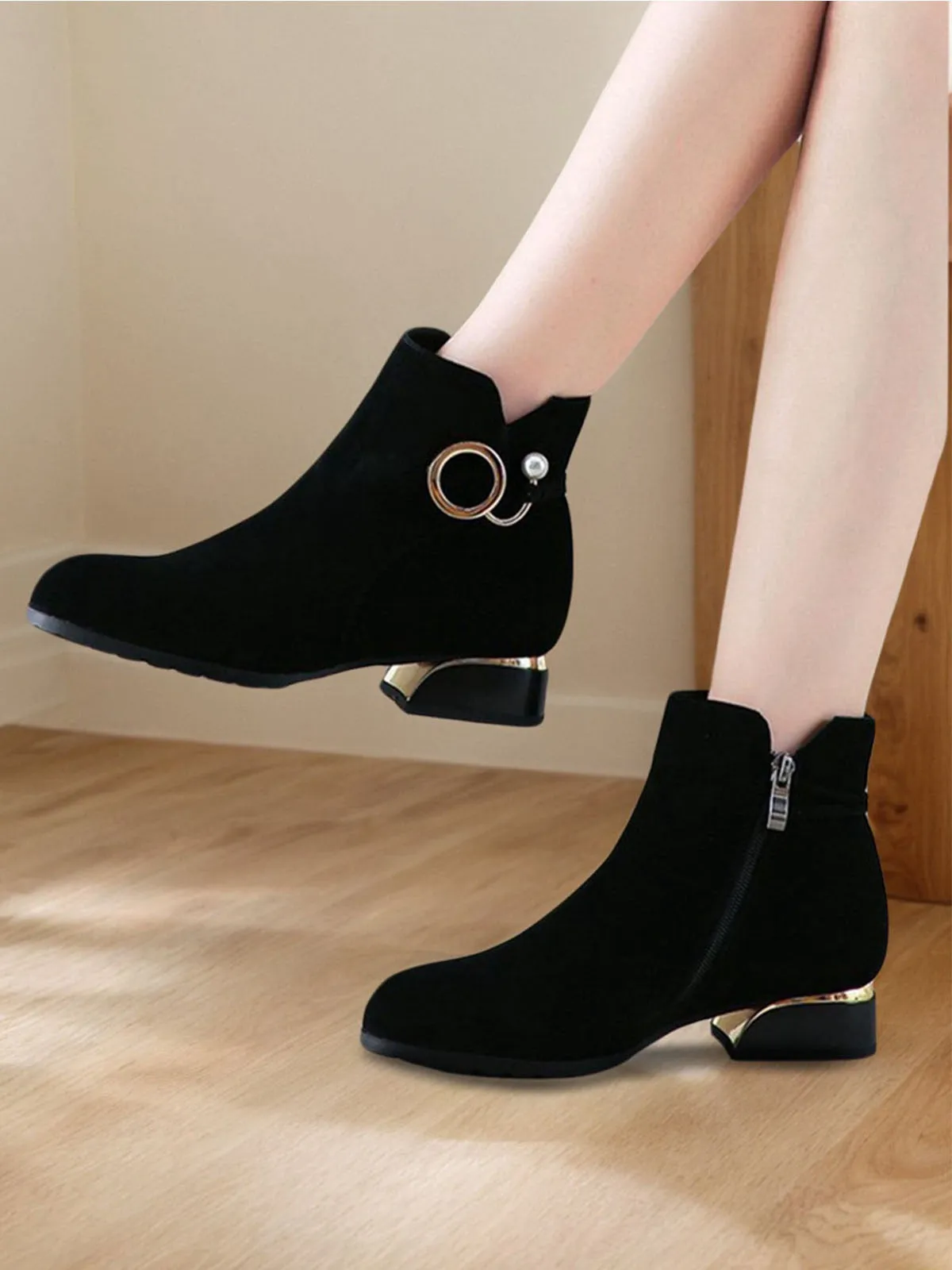 Black Vintage Suede Pearl Ankle Boots sold by Retro Stage product image thumbnail 2