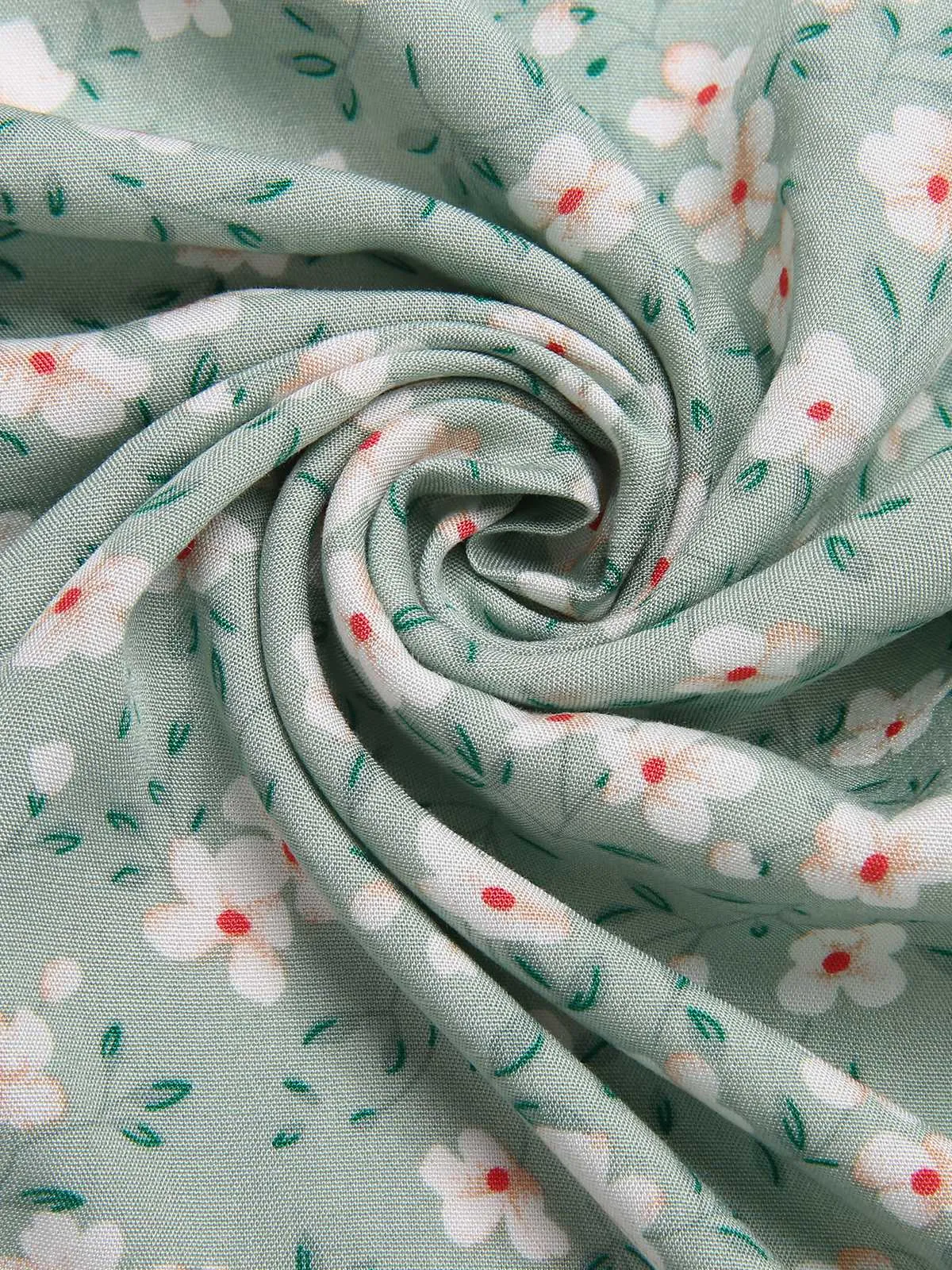 Green 1940s V-Neck Ditsy Floral Irregular Hem Dress sold by Retro Stage product image thumbnail 4