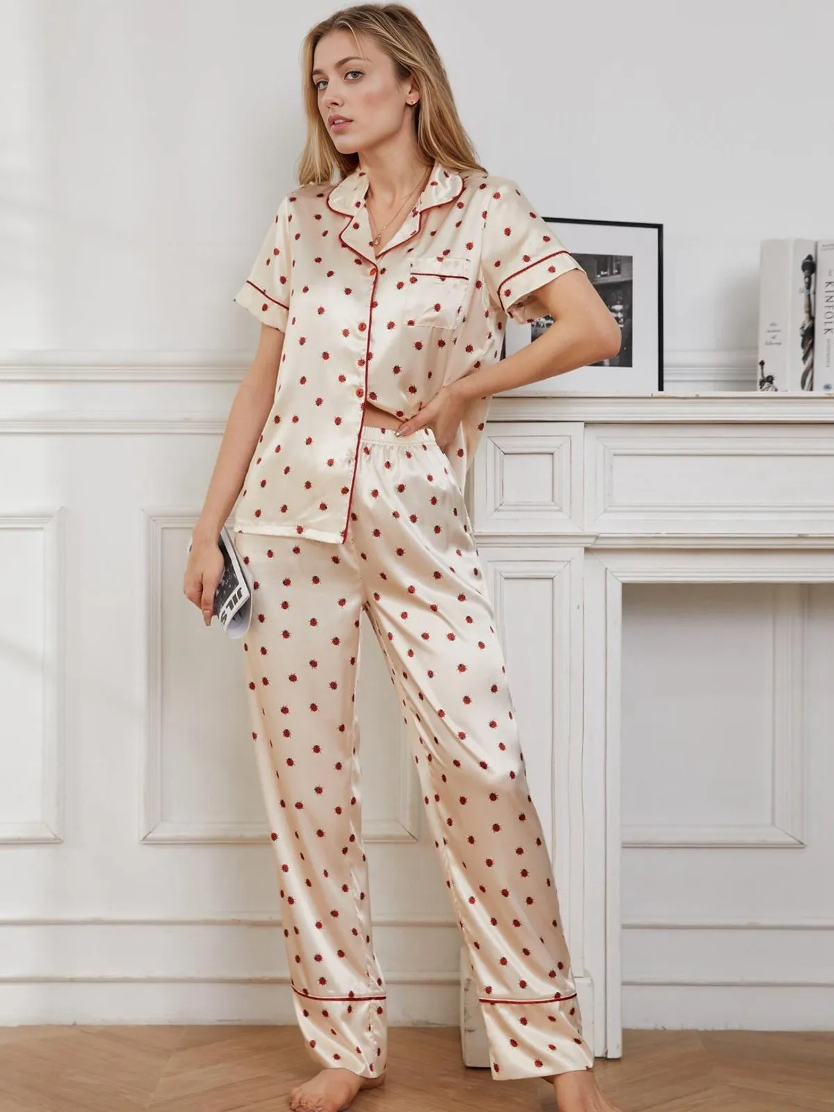 Beige 1960s Beetle Lapel Short Sleeve Pajamas sold by Retro Stage product image thumbnail 2