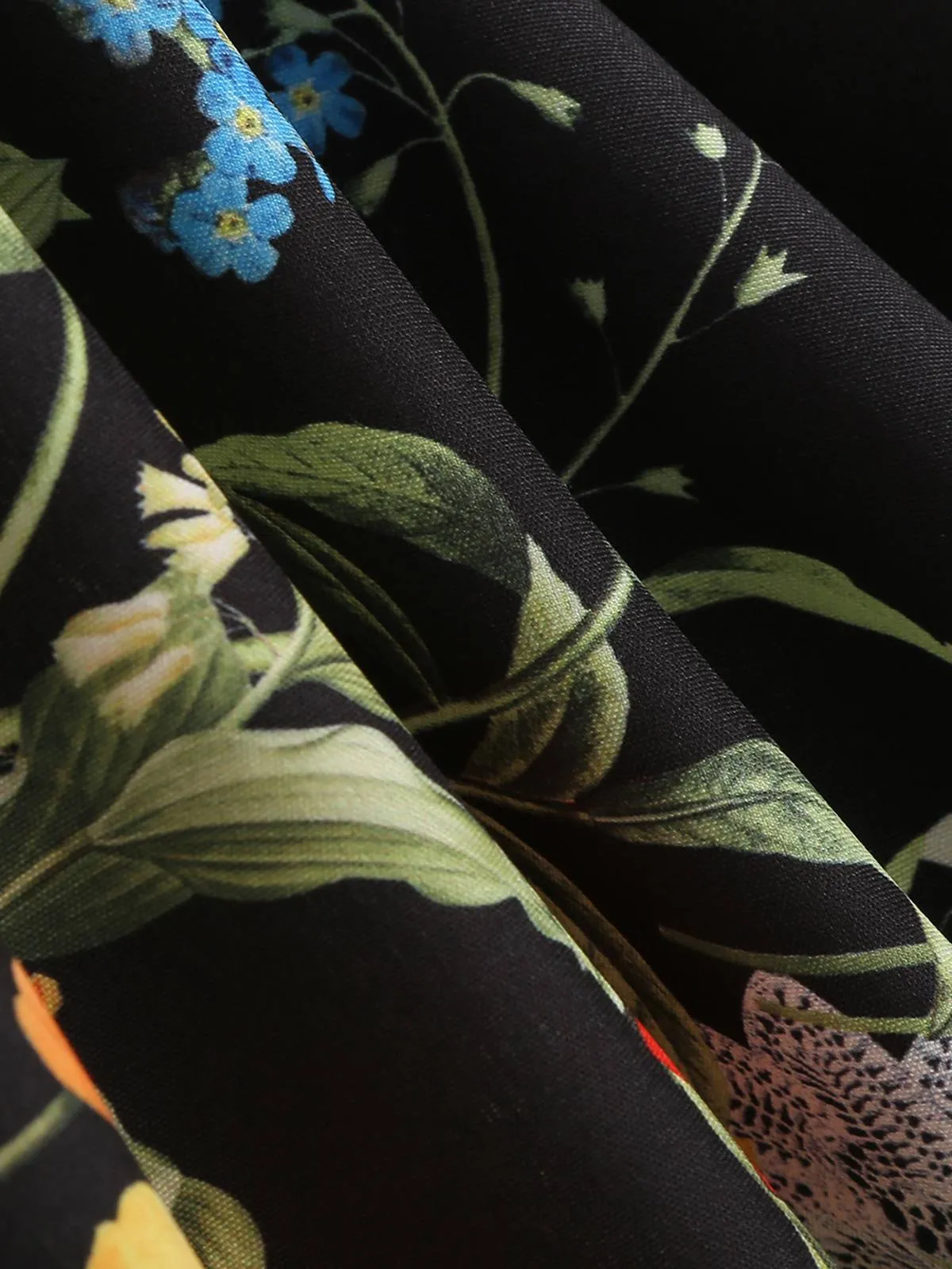 Black 1950s Floral Pleated Swing Skirt sold by Retro Stage product image thumbnail 4