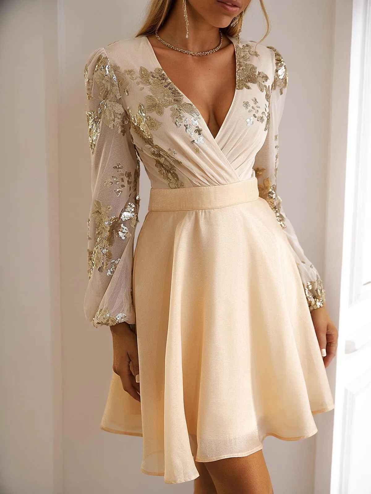 Champagne 1980s Gilded Long Sleeves Patchwork Dress sold by Retro Stage product image thumbnail 2