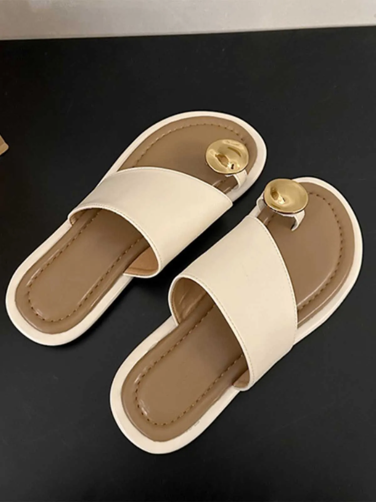 Metal Thumb-Toe Beach Sandals sold by Retro Stage product image thumbnail 3