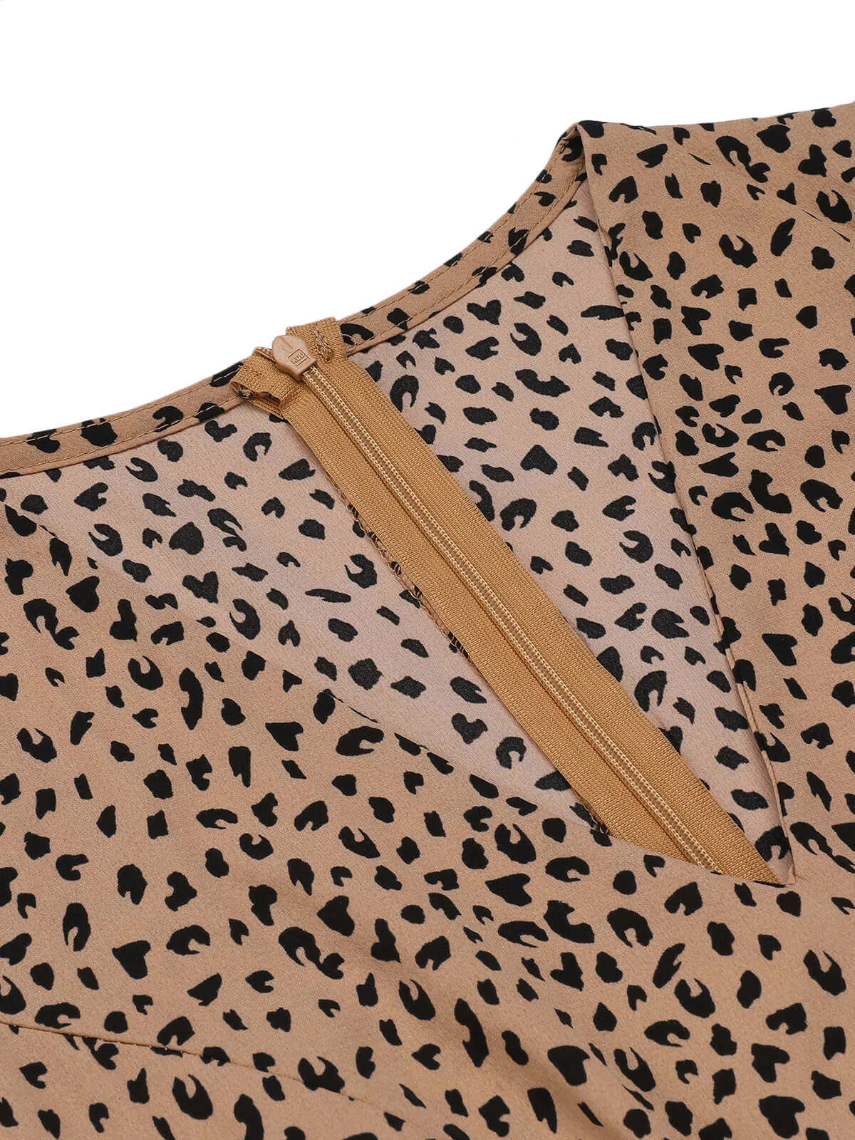 1930s Leopard Print Mullet Sleeves V-neck Romper sold by Retro Stage product image thumbnail 5