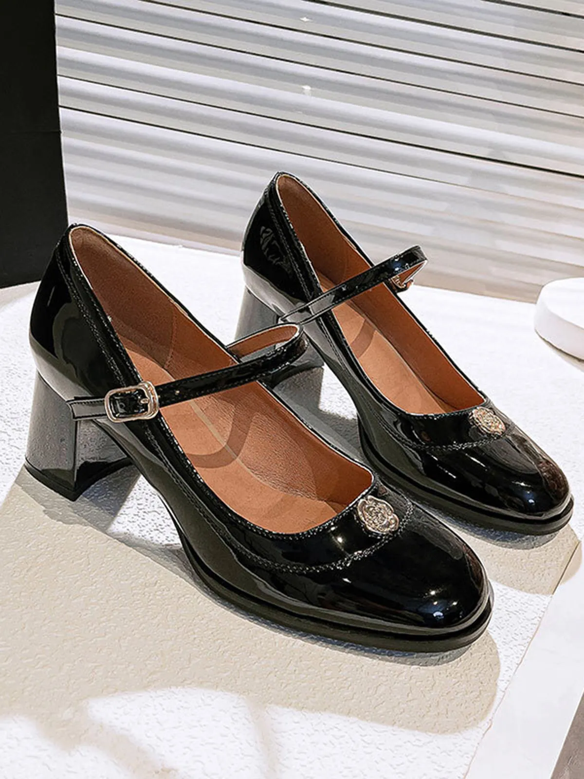 Round Toe Patent Leather Mid-Heeled Shoes sold by Retro Stage product image thumbnail 3