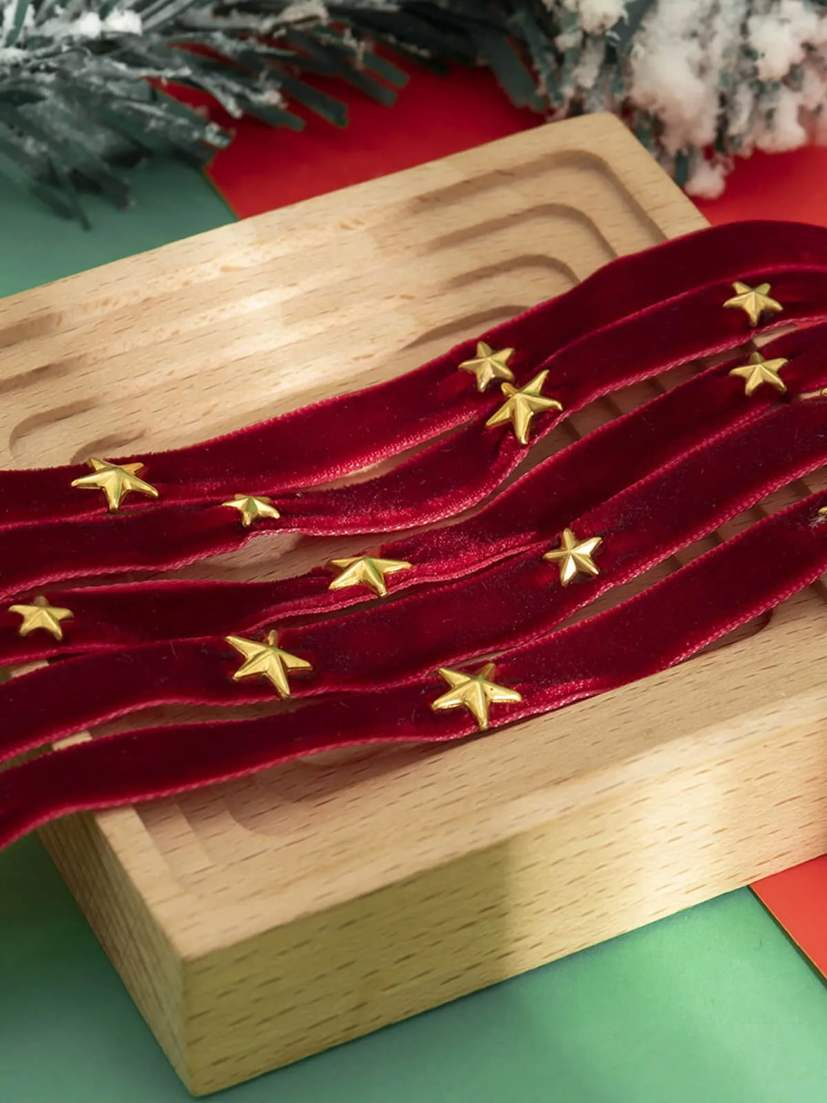 Burgundy Christmas Star Wide Velvet Necklace sold by Retro Stage product image thumbnail 3