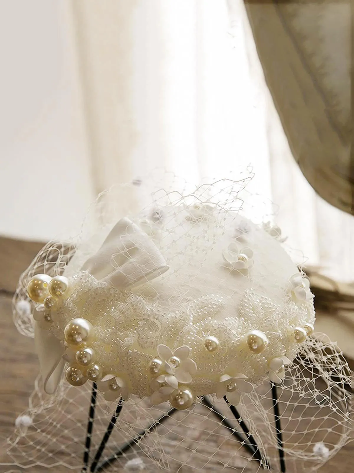 White Pearl Mesh Bow Vintage Hat sold by Retro Stage product image thumbnail 3