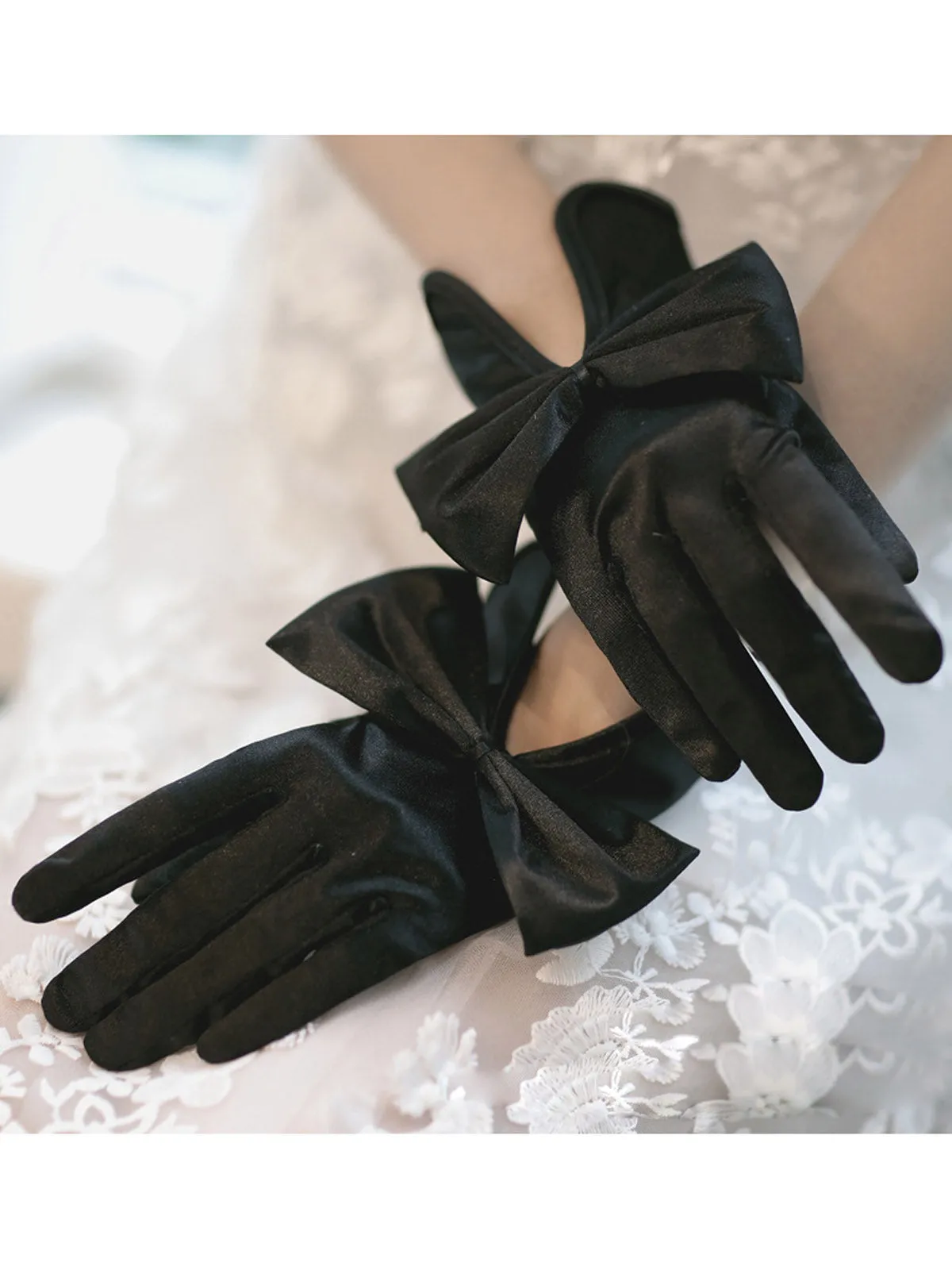 Retro Silky Bowknot Split Gloves sold by Retro Stage product image thumbnail 5