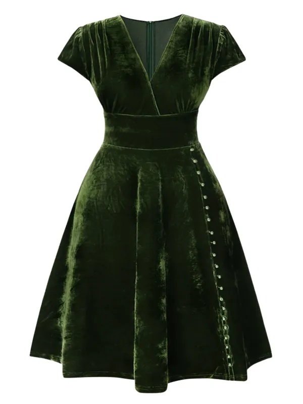 [Pre-Sale] [Plus Size] Green 1940s Deep V-Neck Pearl Velvet Dress sold by Retro Stage