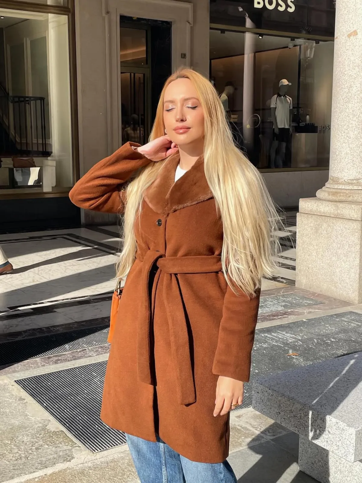 Brown 1940s Fur Collar Belted Coat sold by Retro Stage product image thumbnail 2