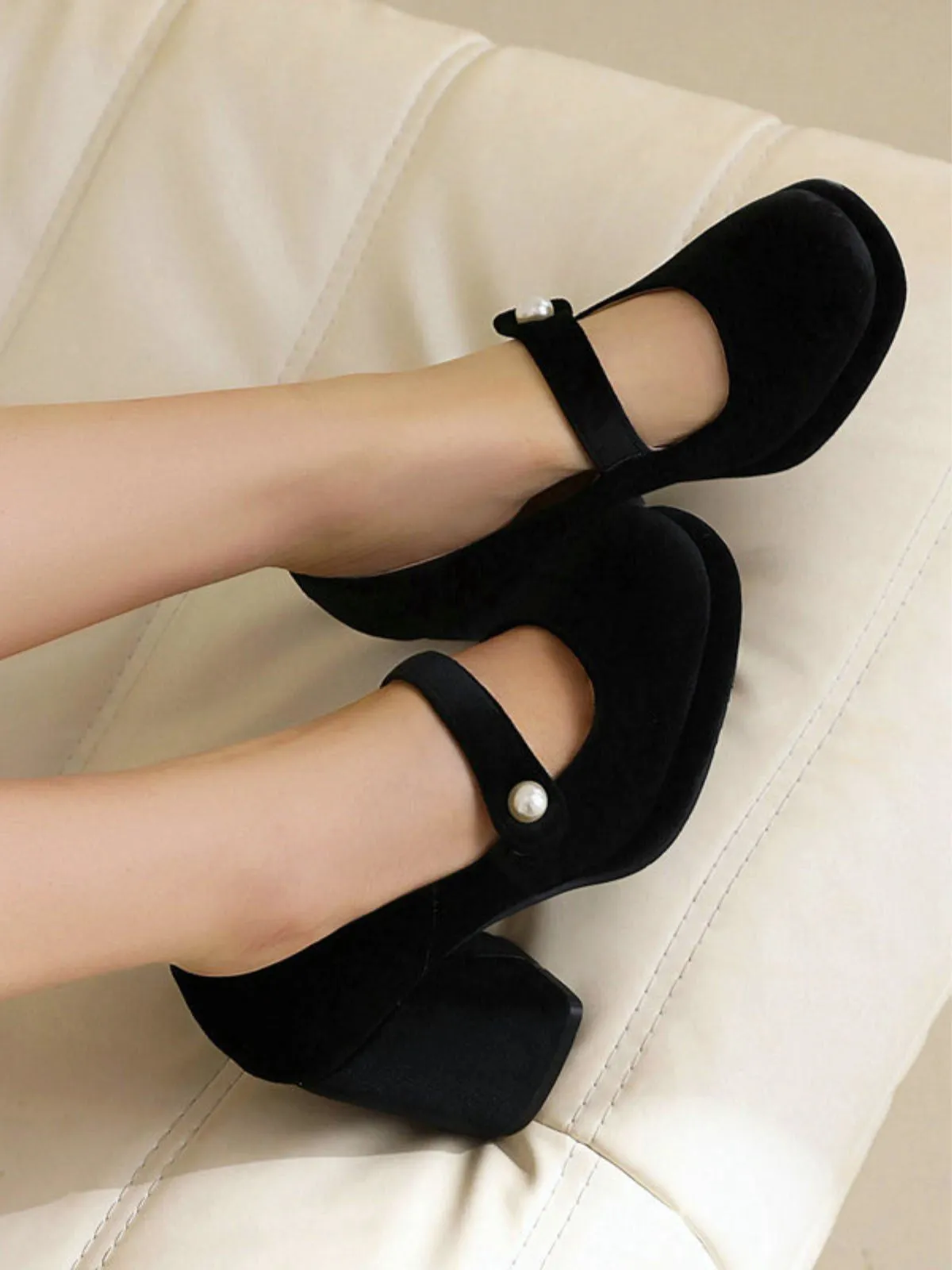 Mary Jane Velvet Pearl Button Chunky Heel Shoes sold by Retro Stage product image thumbnail 3