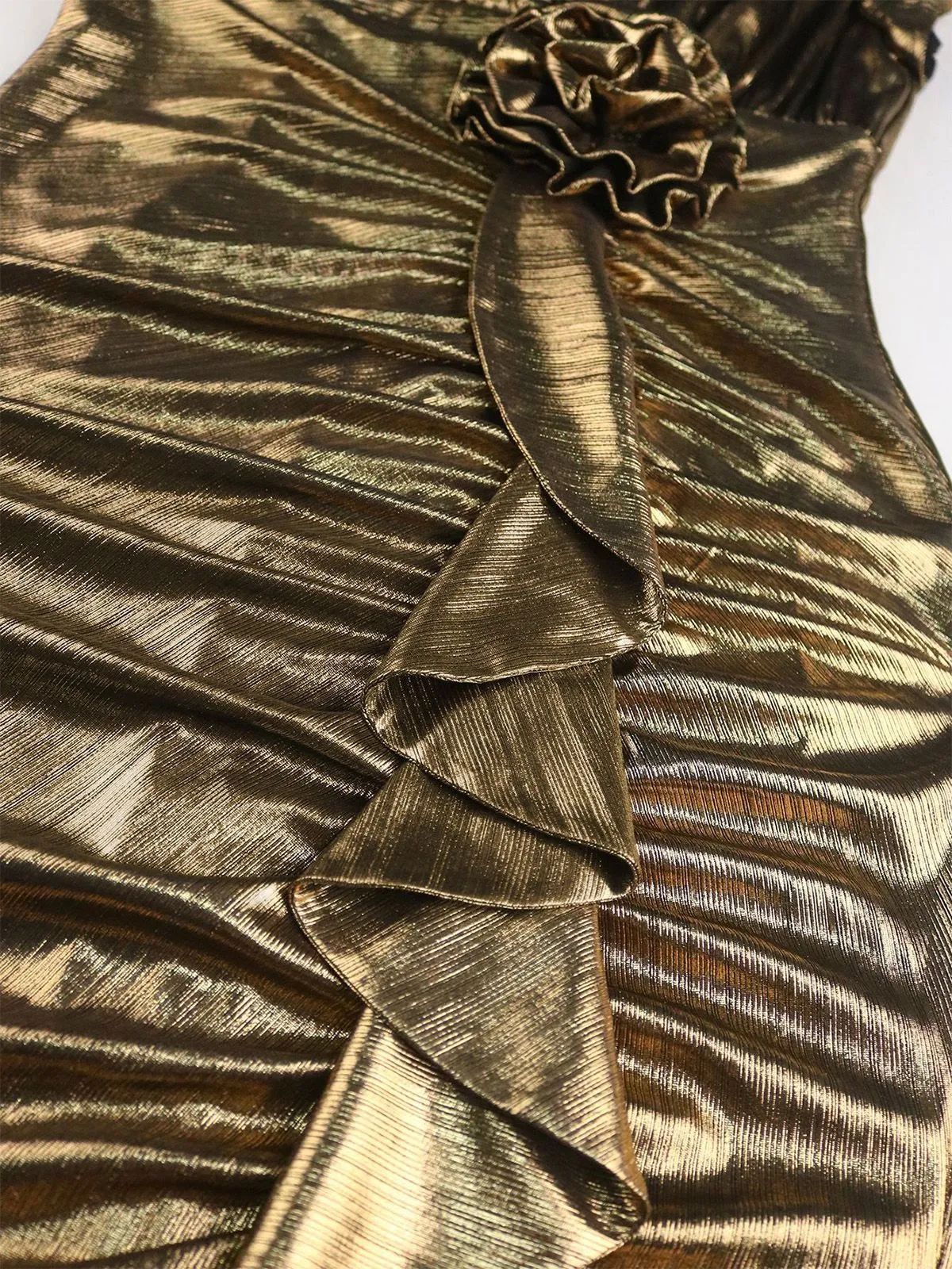 1930s Metallic Textured Floral Cinched Waist Fishtail Dress sold by Retro Stage product image thumbnail 5