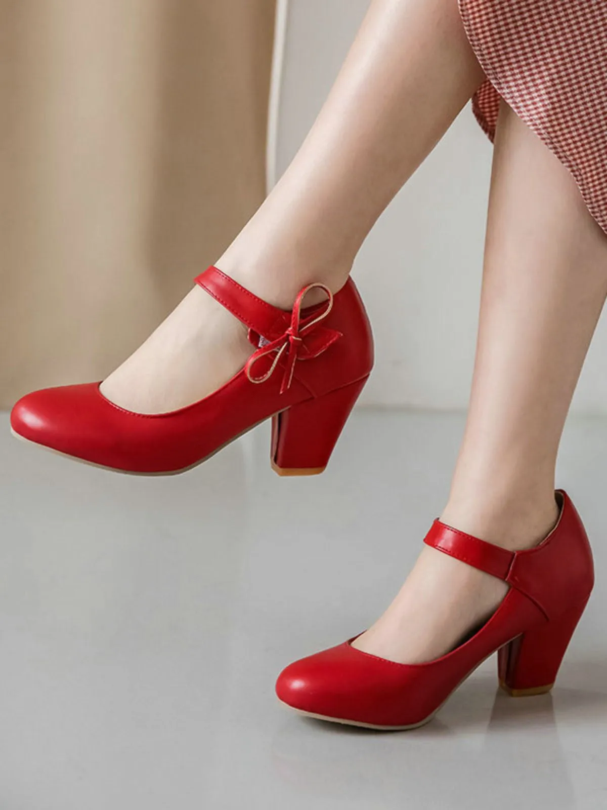 Retro Round Toe Solid Bowknot Chunky Heels sold by Retro Stage product image thumbnail 2