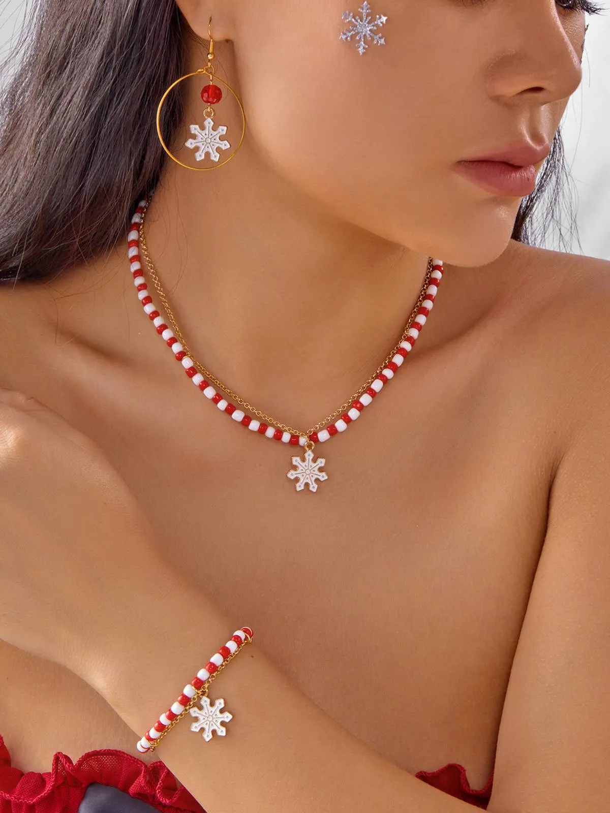 Vintage Christmas Beading Necklace & Bracelet & Earring Set sold by Retro Stage product image thumbnail 2