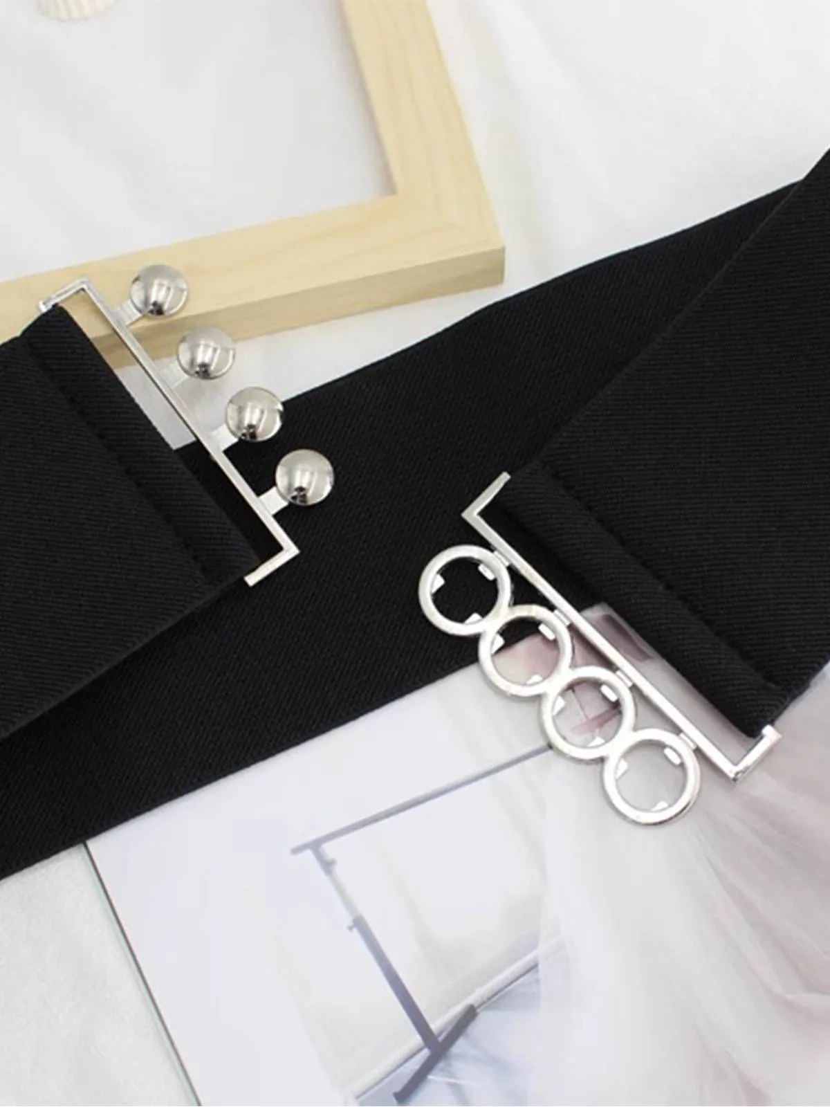 Black Vintage Elastic Metal Buckle Belt sold by Retro Stage product image thumbnail 4