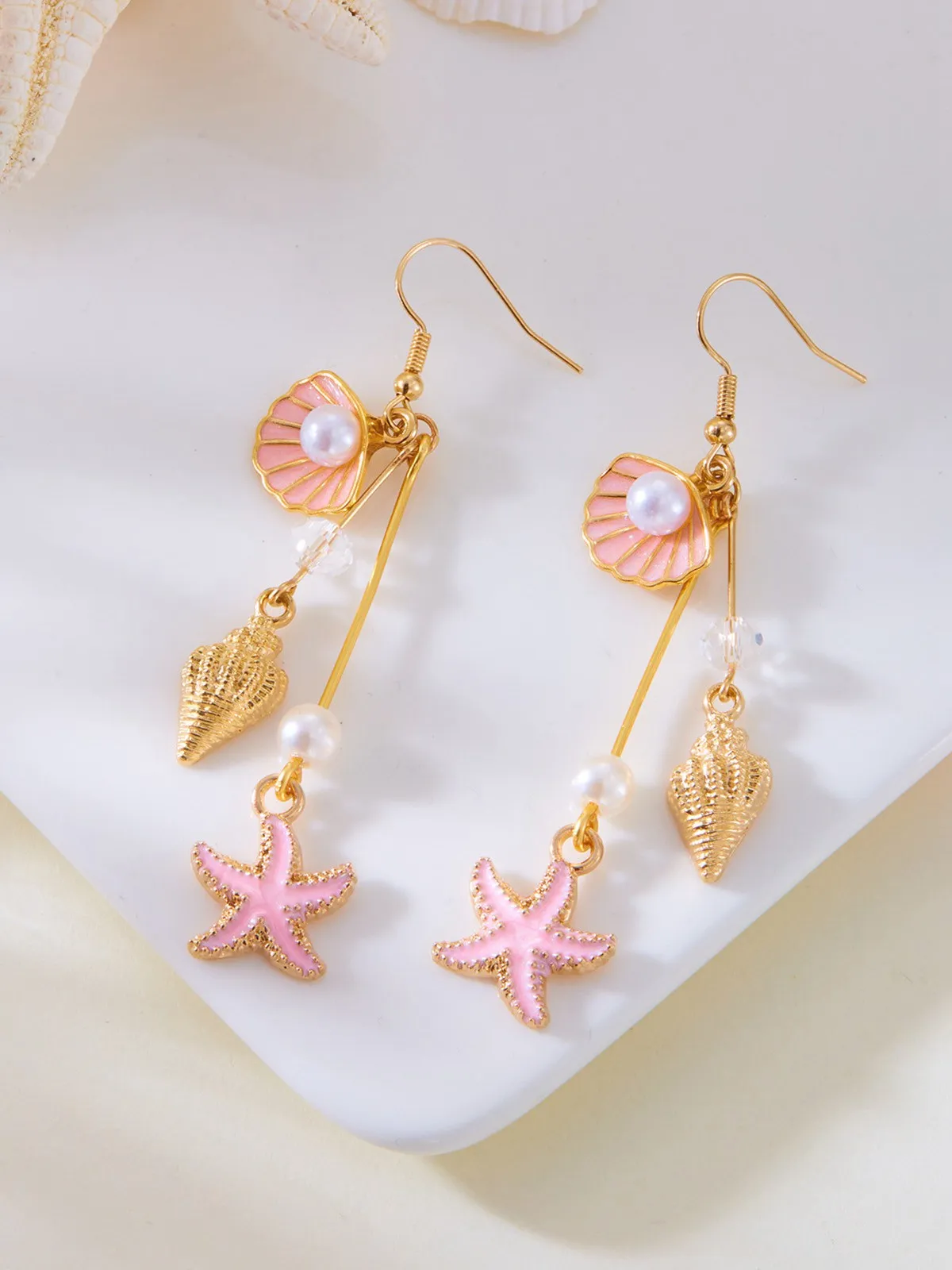 Vintage Alloy Starfish & Conch & Pearl Earrings sold by Retro Stage product image thumbnail 4