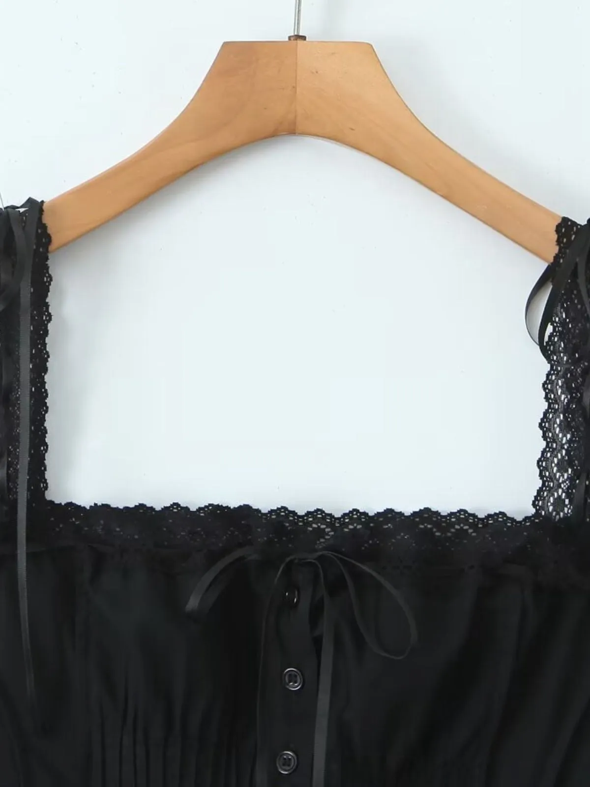 1930s Lace Patchwork Square Neck Pleated Camisole sold by Retro Stage product image thumbnail 3