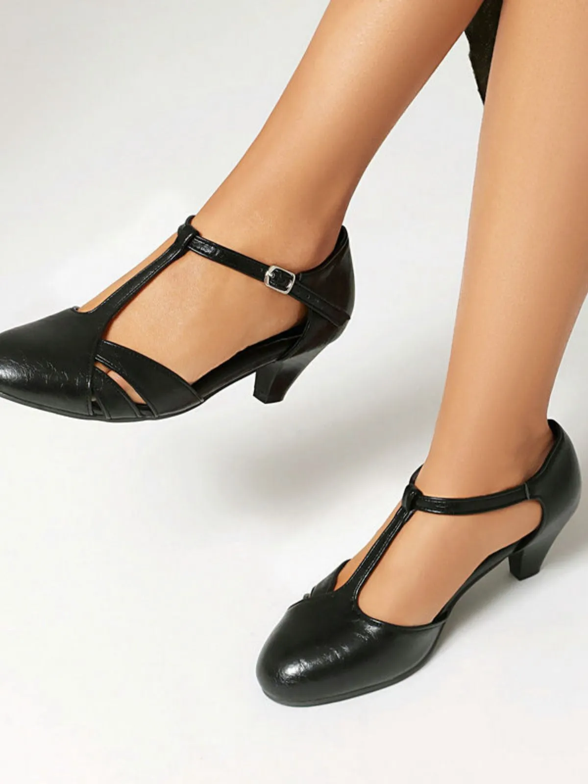 Vintage Closed Toe T-Strap Side Cutout Medium Heels sold by Retro Stage product image thumbnail 2