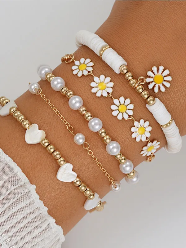 5PCS Boho Daisy Pearl Heart Beaded Stackable Bracelet Set made by Retro Stage