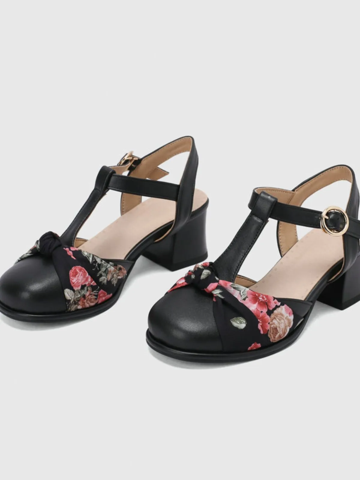 Vintage Floral Bow Round Toe T-Strap Mary Jane Sandals sold by Retro Stage product image thumbnail 3