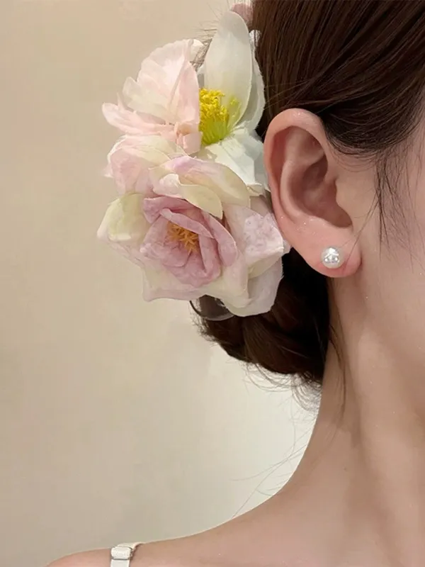 Vintage 3D Rose Flower Side Hair Clip made by Retro Stage